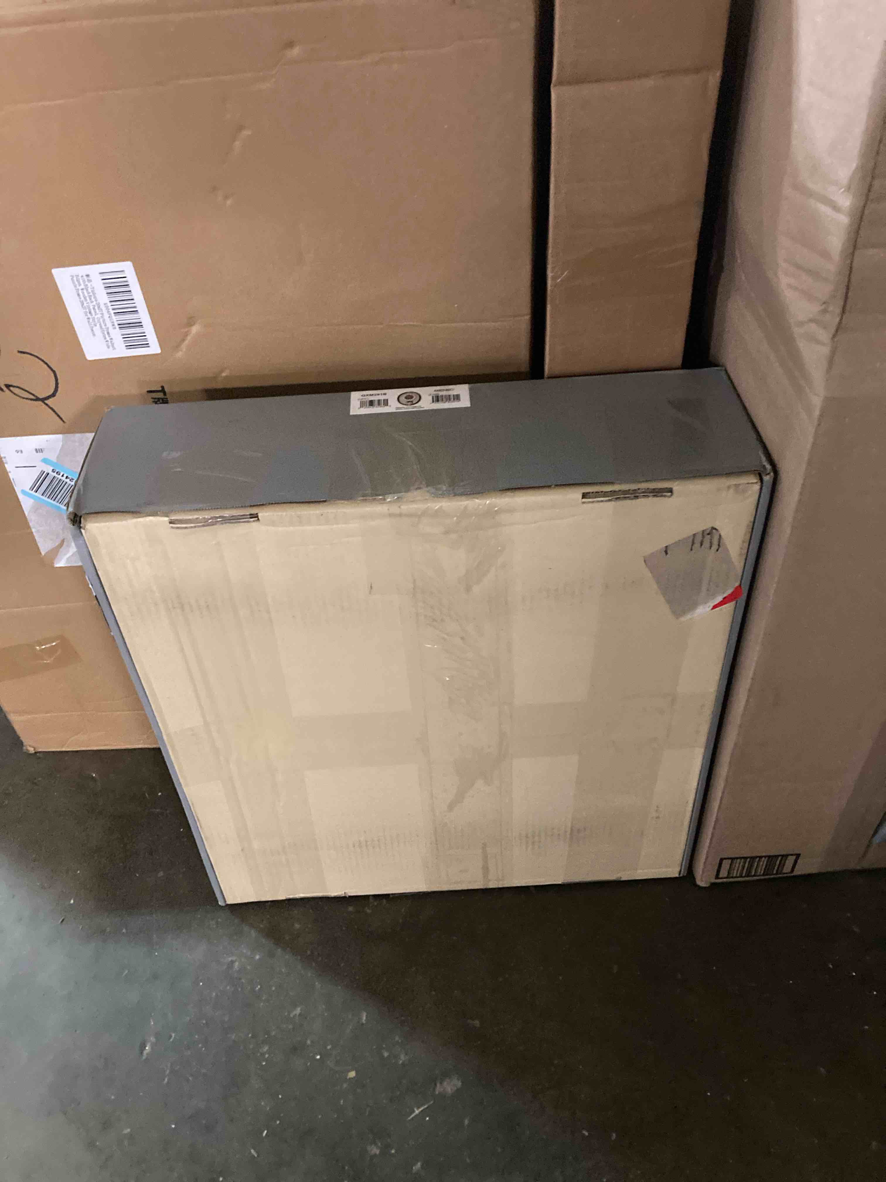 https://s3.amazonaws.com/lotting-images-prod/phillipi/PPE3502424_1755707747121.jpeg