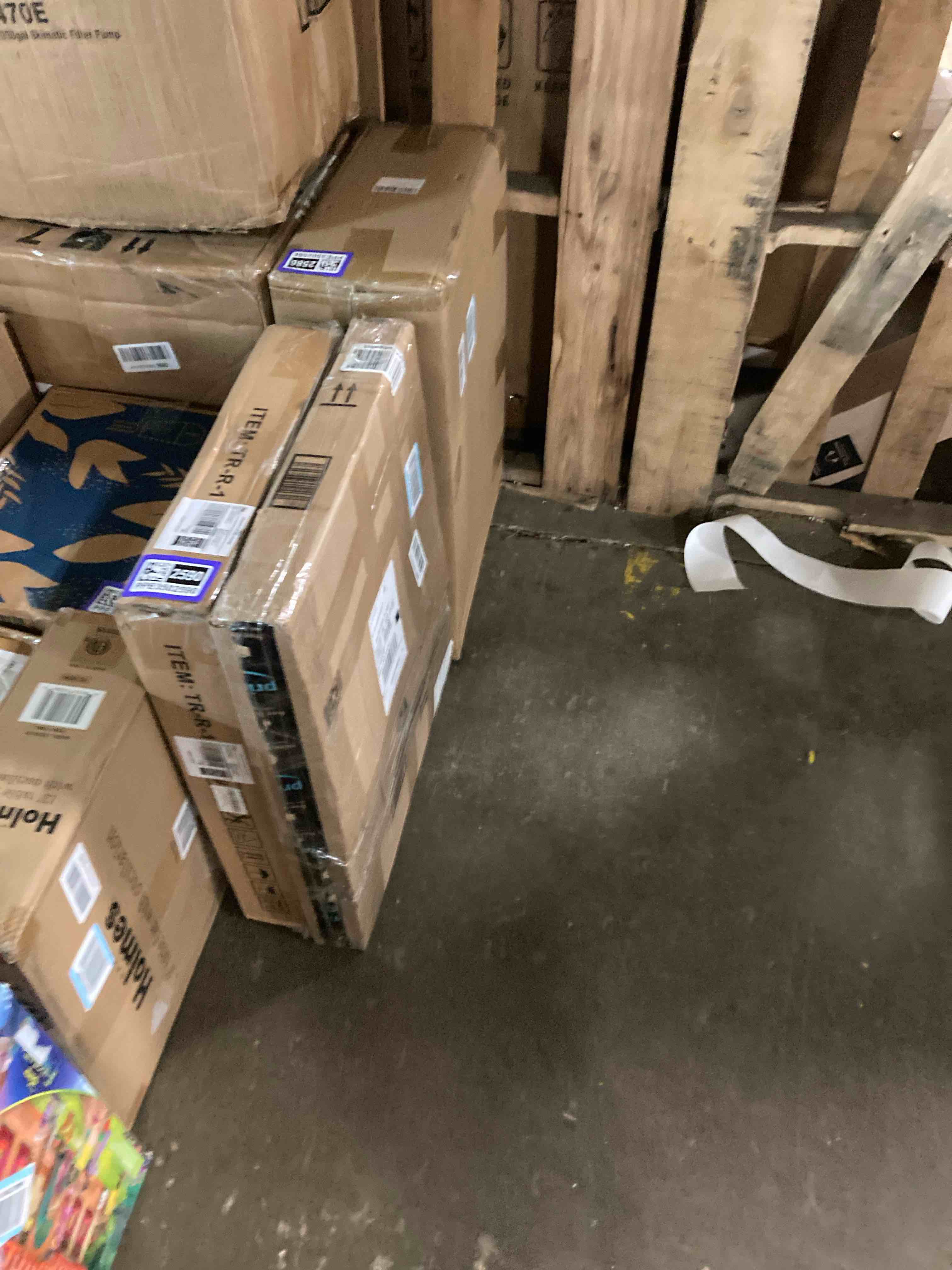 https://s3.amazonaws.com/lotting-images-prod/phillipi/PPE3502591_1755785841563.jpeg
