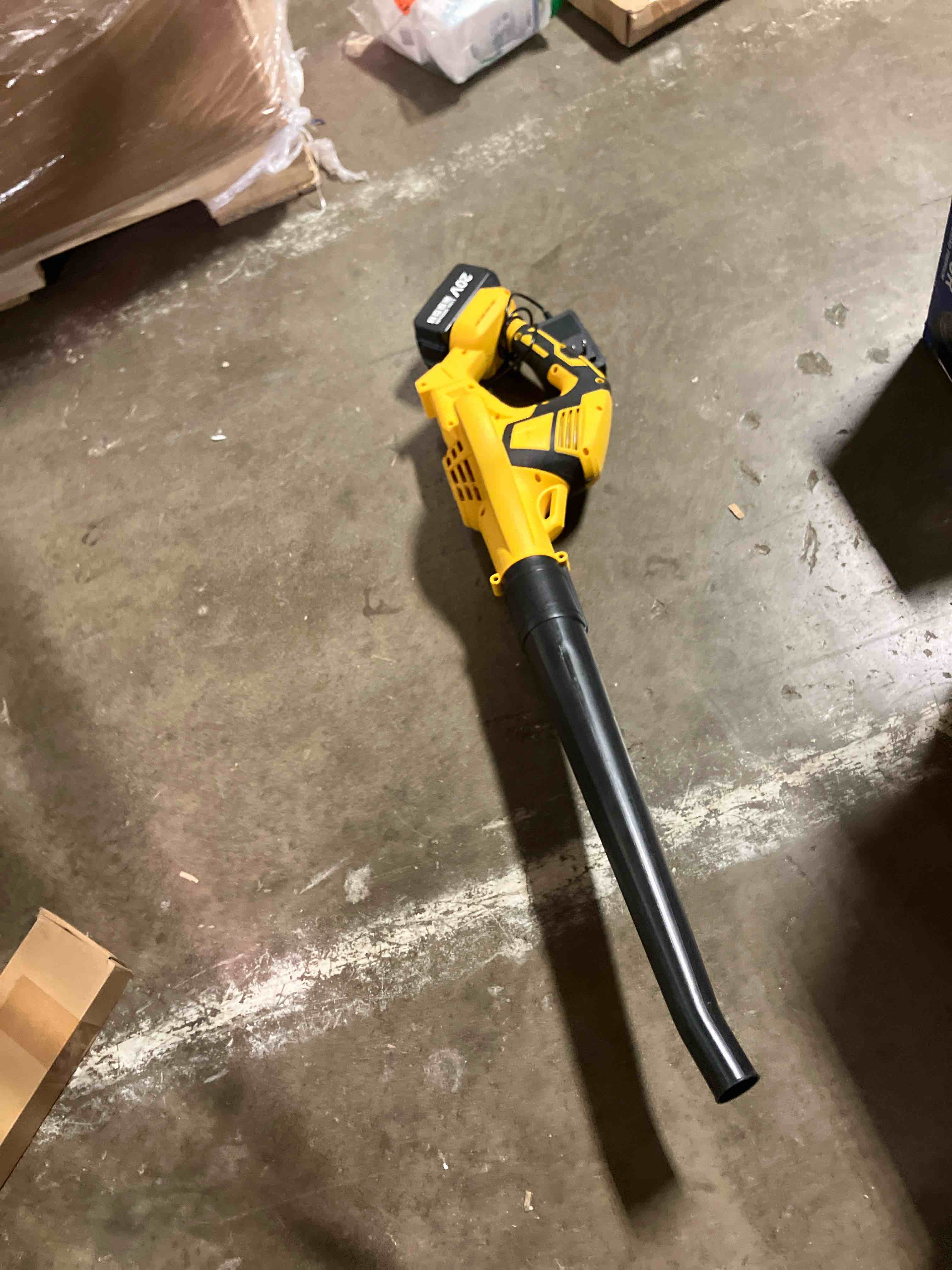 https://s3.amazonaws.com/lotting-images-prod/phillipi/PPE3502702_1755886327450.jpeg