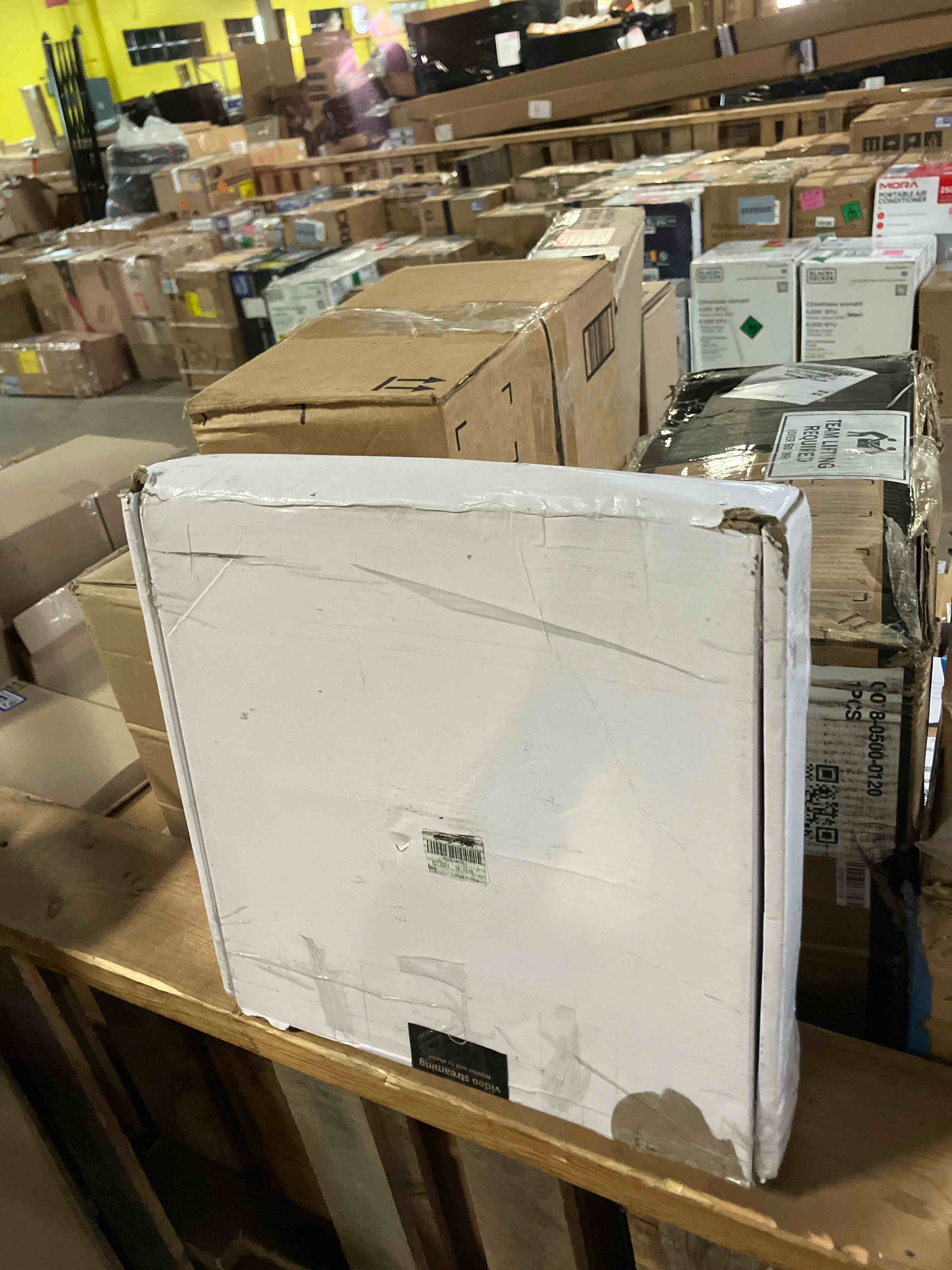 https://s3.amazonaws.com/lotting-images-prod/phillipi/PPE3502723_1755887810806.jpeg