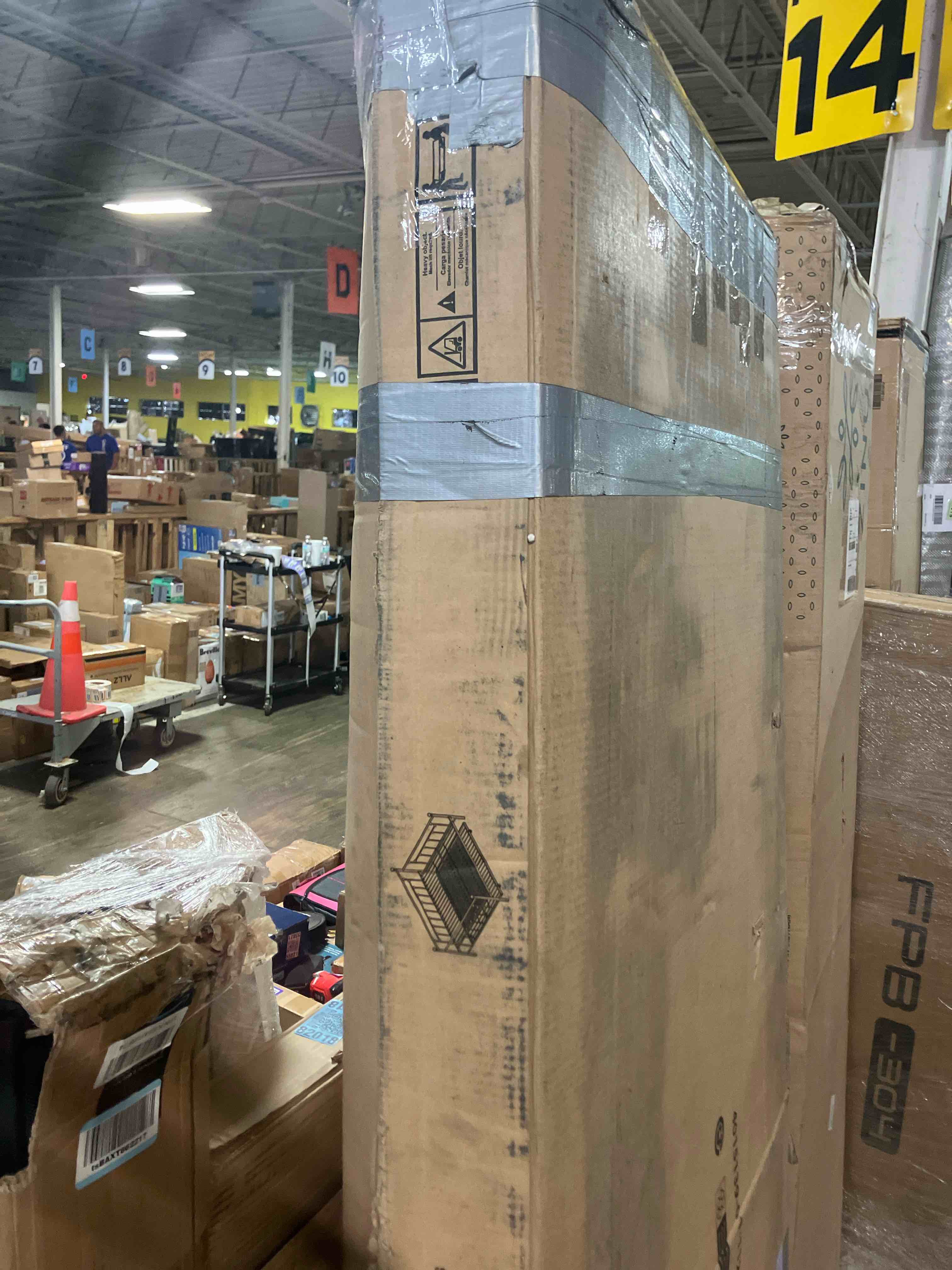 https://s3.amazonaws.com/lotting-images-prod/phillipi/PPE3502869_1756483954043.jpeg