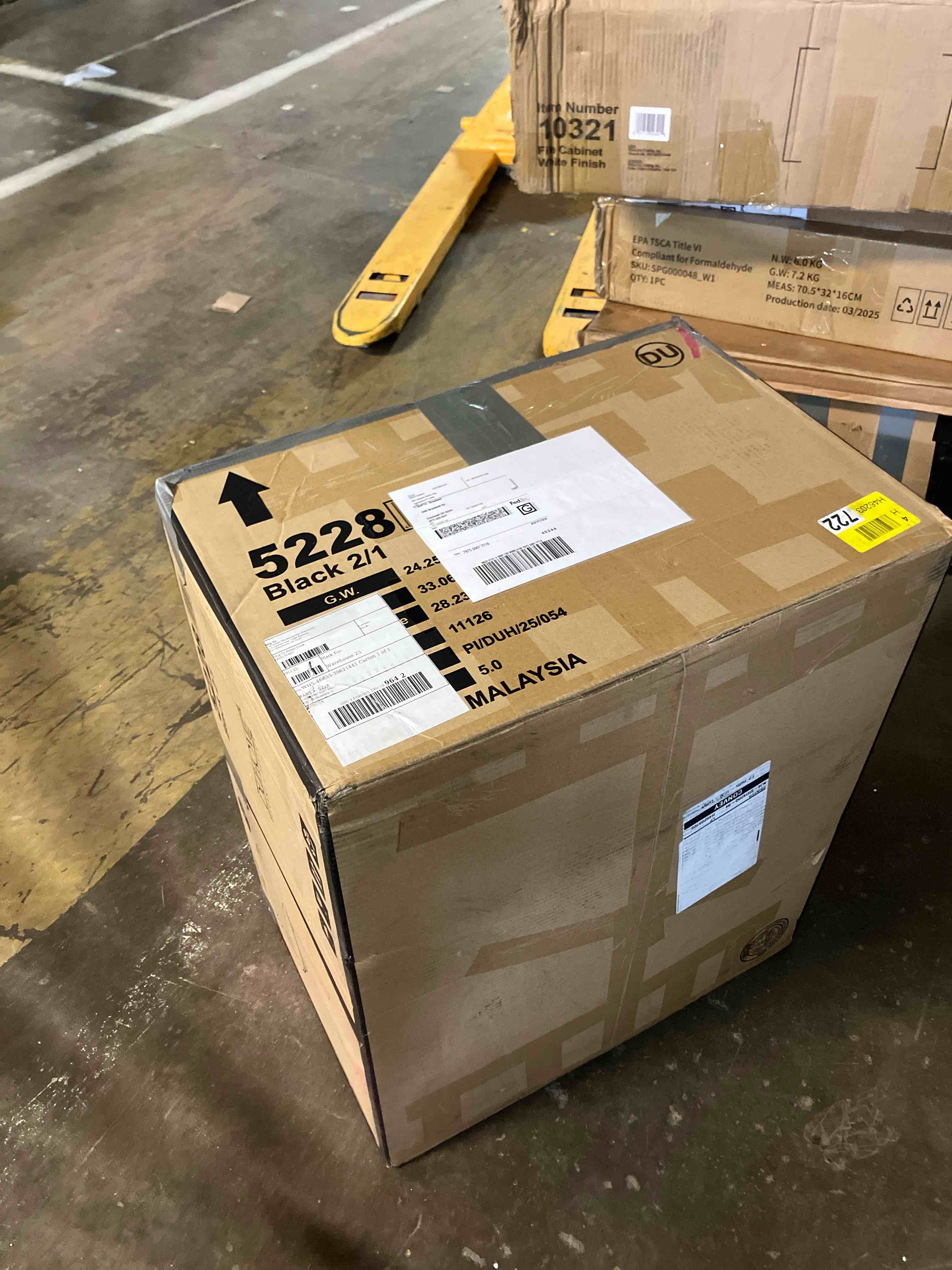https://s3.amazonaws.com/lotting-images-prod/phillipi/PPE3502881_1756140102602.jpeg