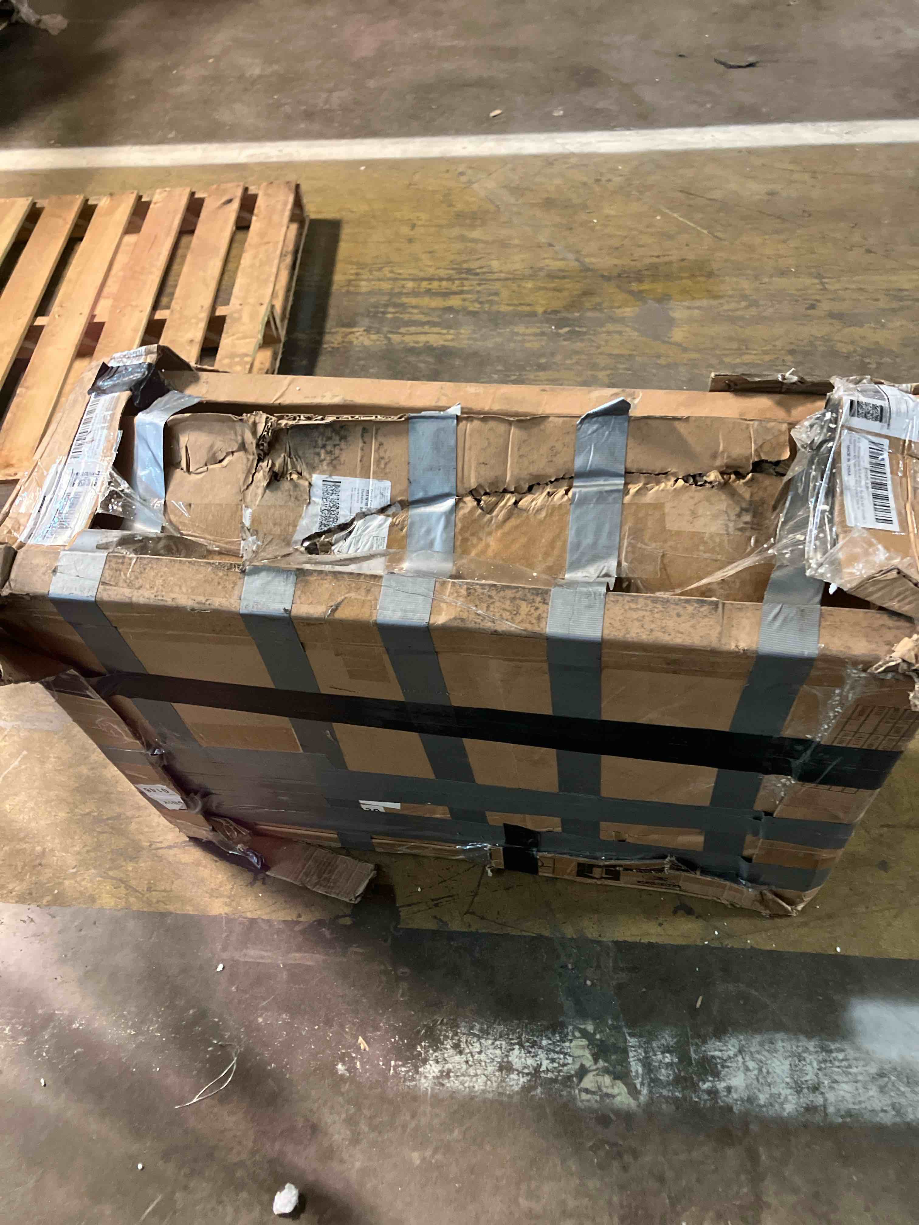 https://s3.amazonaws.com/lotting-images-prod/phillipi/PPE3502896_1756142671219.jpeg