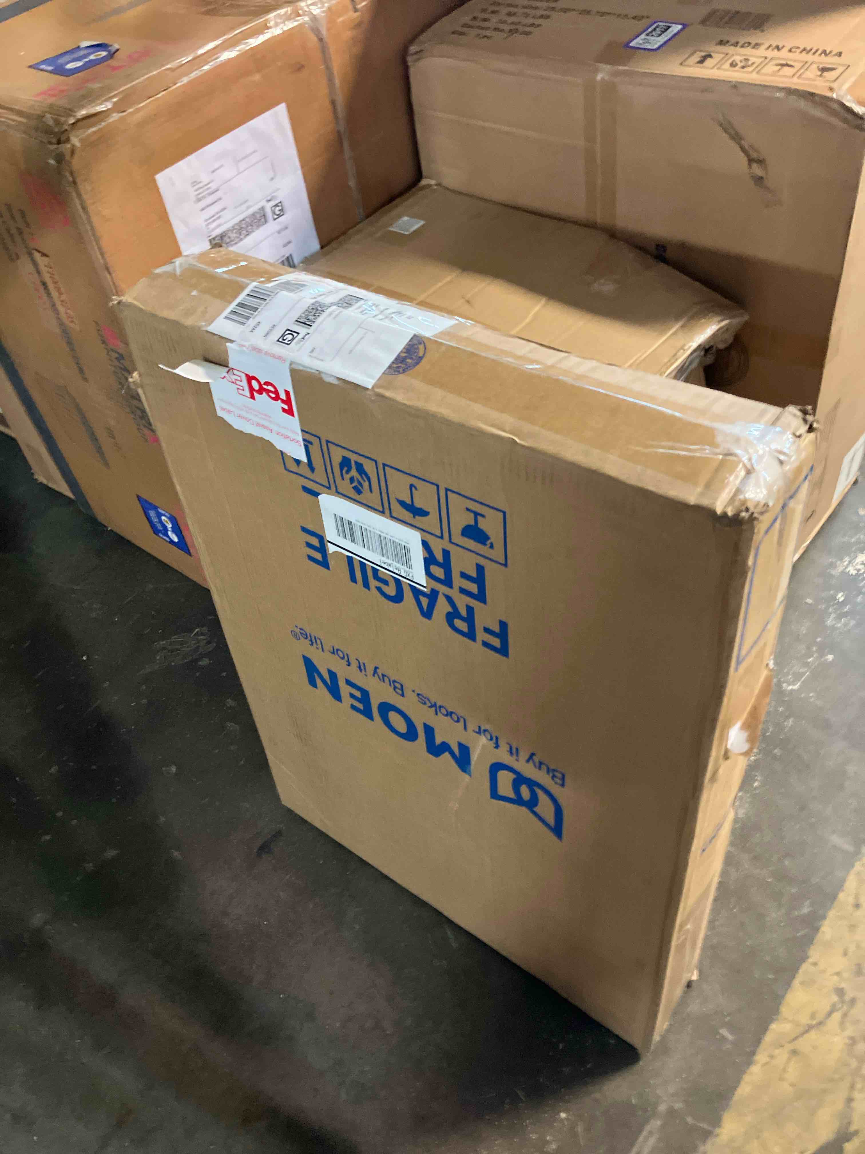 https://s3.amazonaws.com/lotting-images-prod/phillipi/PPE3502918_1756147272120.jpeg