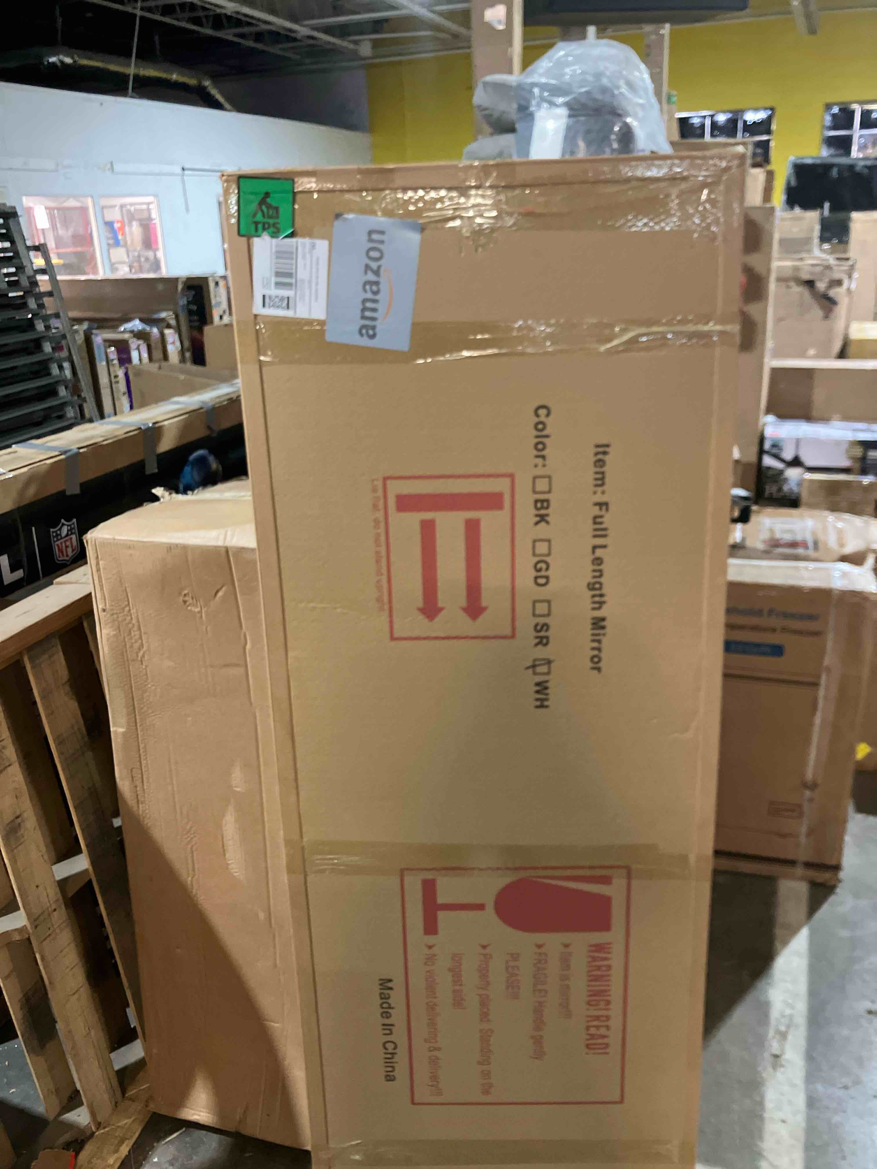 Condition photo showing New/Like New for Everly Hart Collection Gallery Solutions 58” L x 17.5”W Framed Free Standing Full Length Mirror with Easel, White