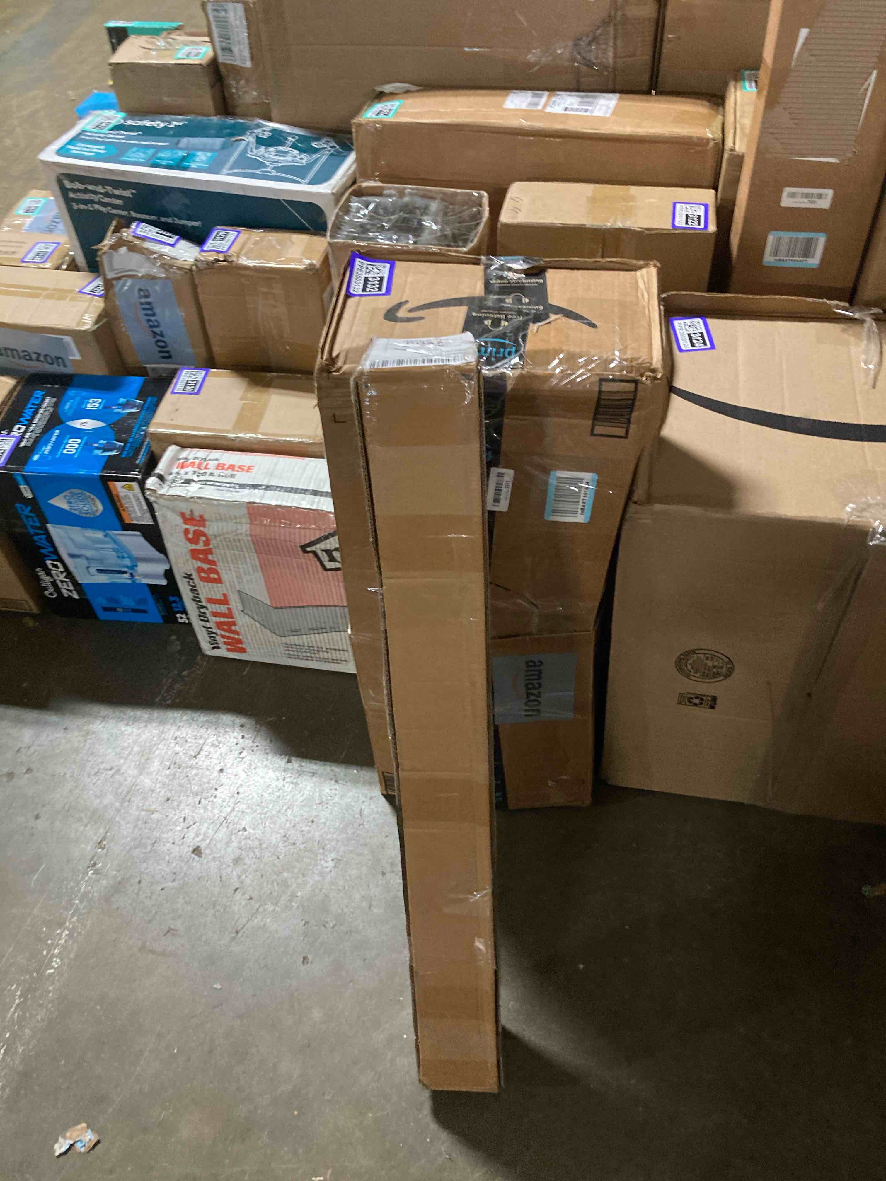 https://s3.amazonaws.com/lotting-images-prod/phillipi/PPE3503133_1756220650494.jpeg