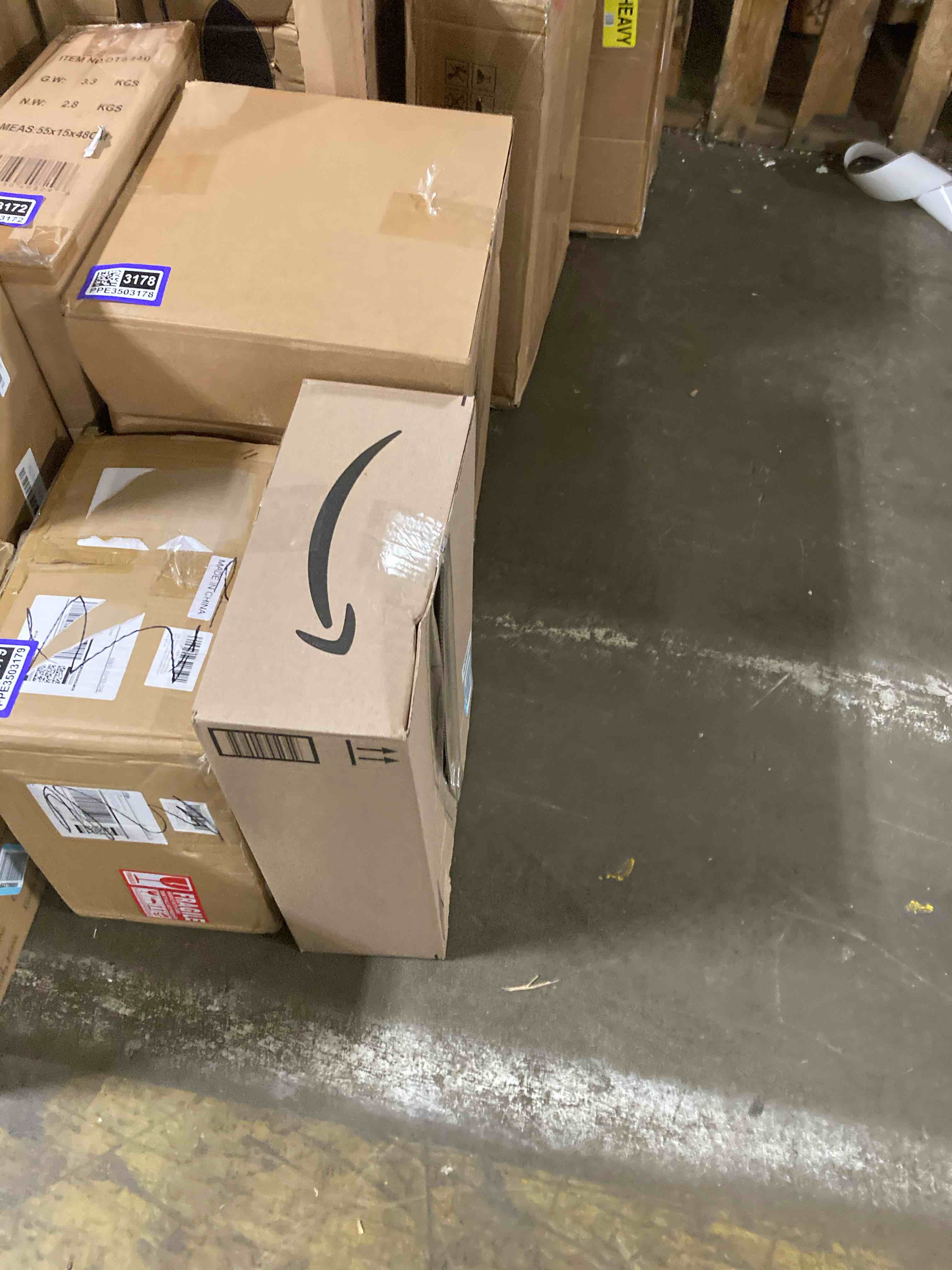 https://s3.amazonaws.com/lotting-images-prod/phillipi/PPE3503184_1756226378371.jpeg