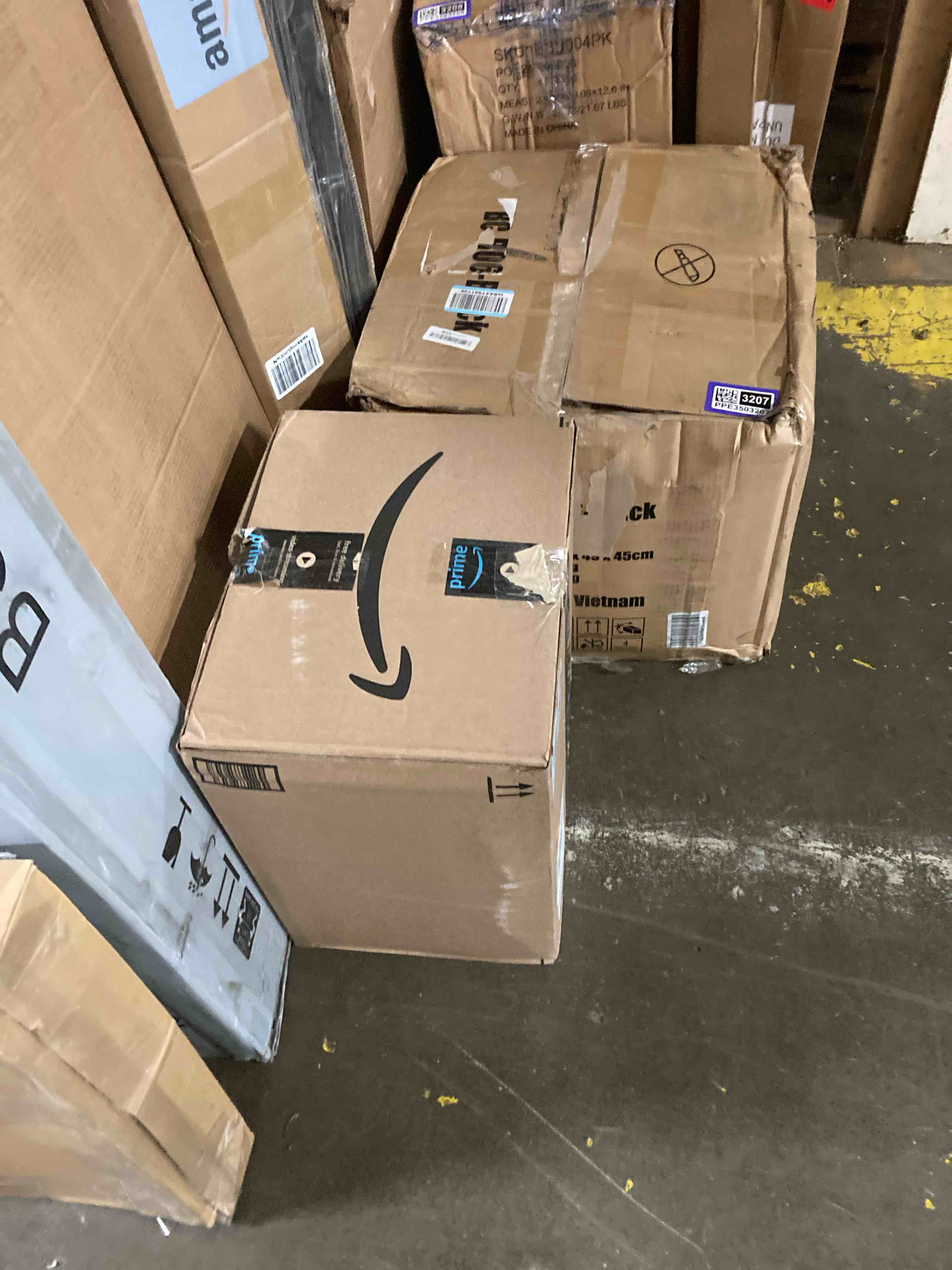 https://s3.amazonaws.com/lotting-images-prod/phillipi/PPE3503213_1756230619601.jpeg