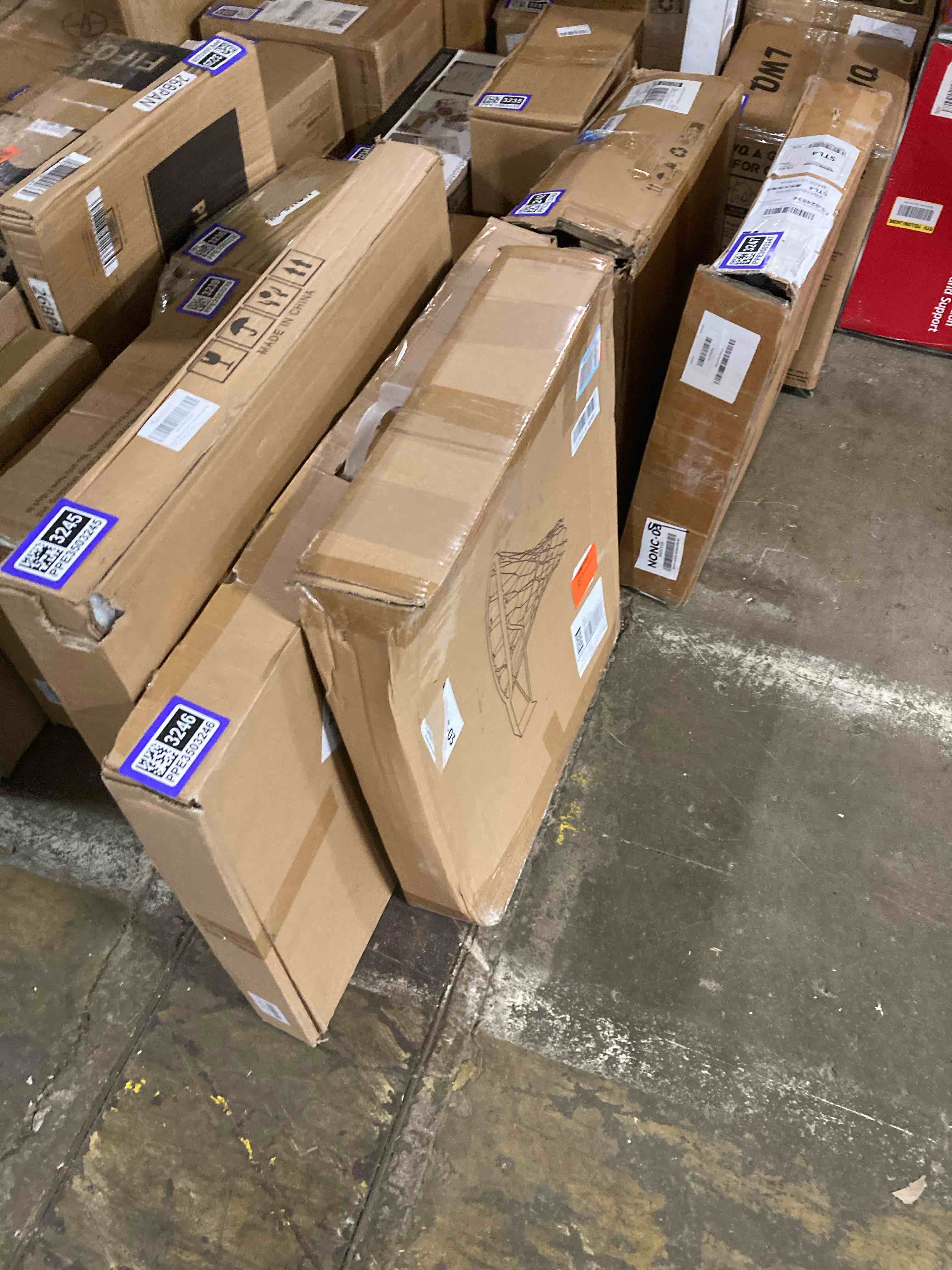 https://s3.amazonaws.com/lotting-images-prod/phillipi/PPE3503248_1756234111751.jpeg
