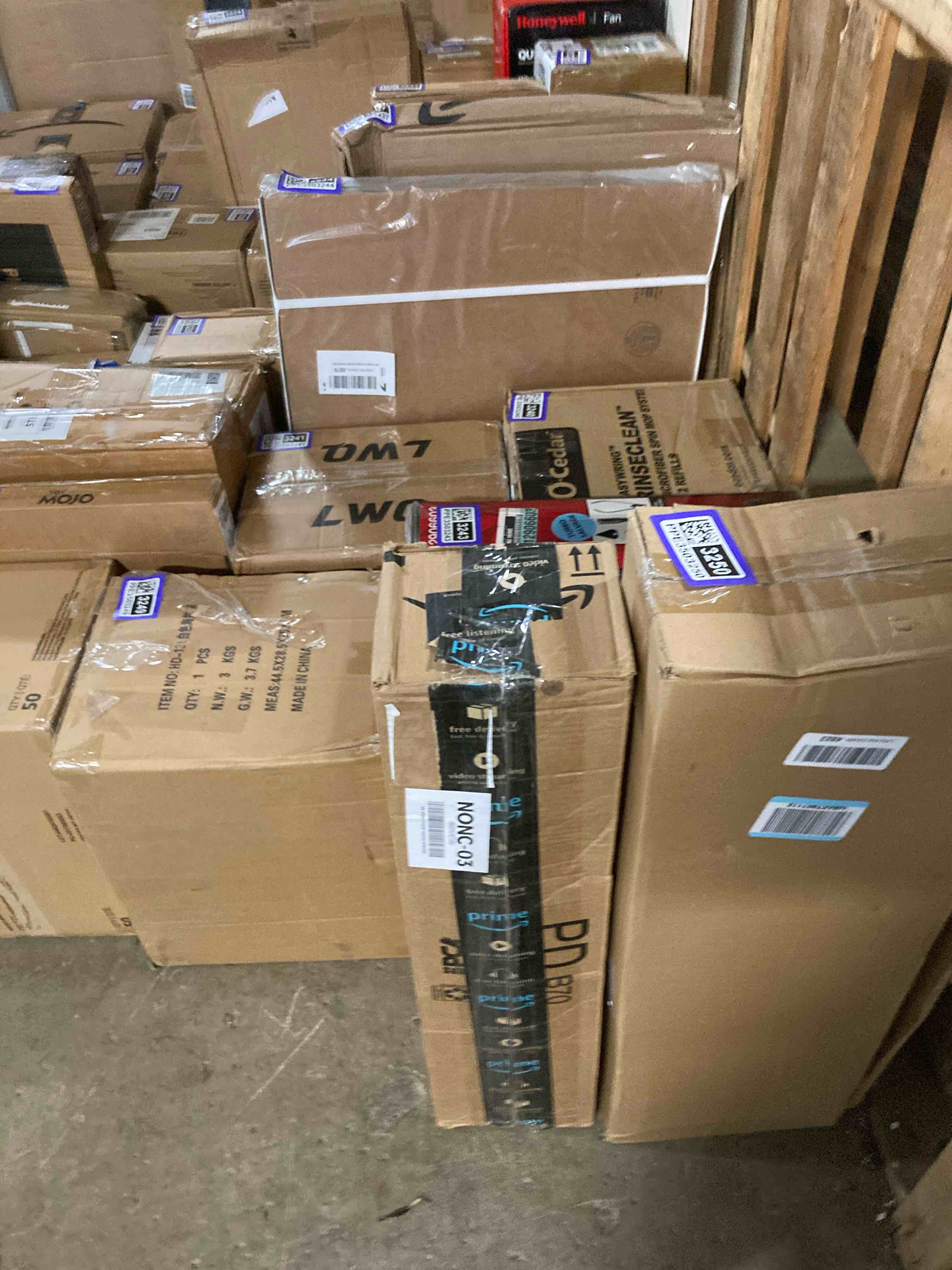 https://s3.amazonaws.com/lotting-images-prod/phillipi/PPE3503255_1756234621406.jpeg