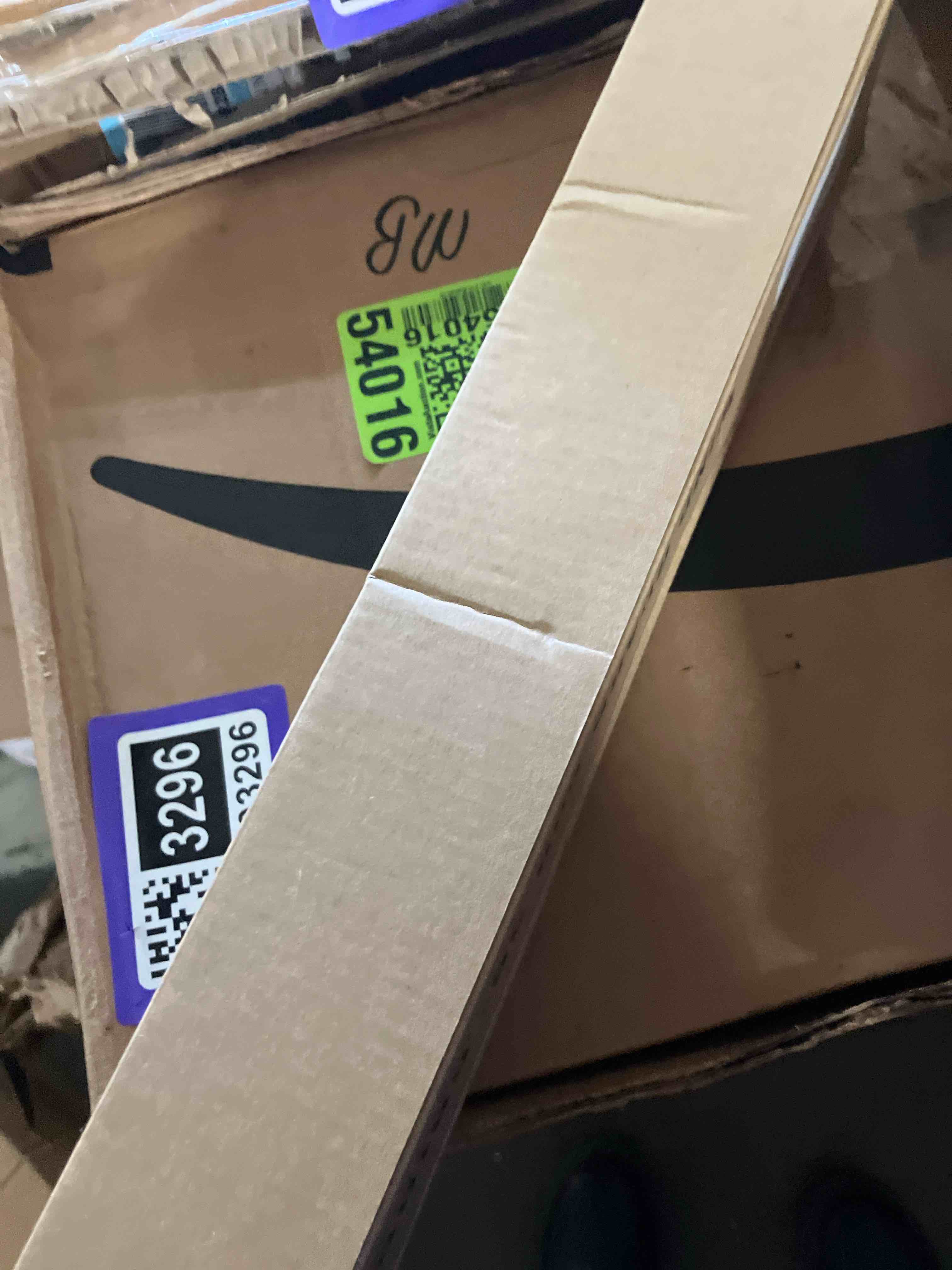 https://s3.amazonaws.com/lotting-images-prod/phillipi/PPE3503304_1756317338421.jpeg