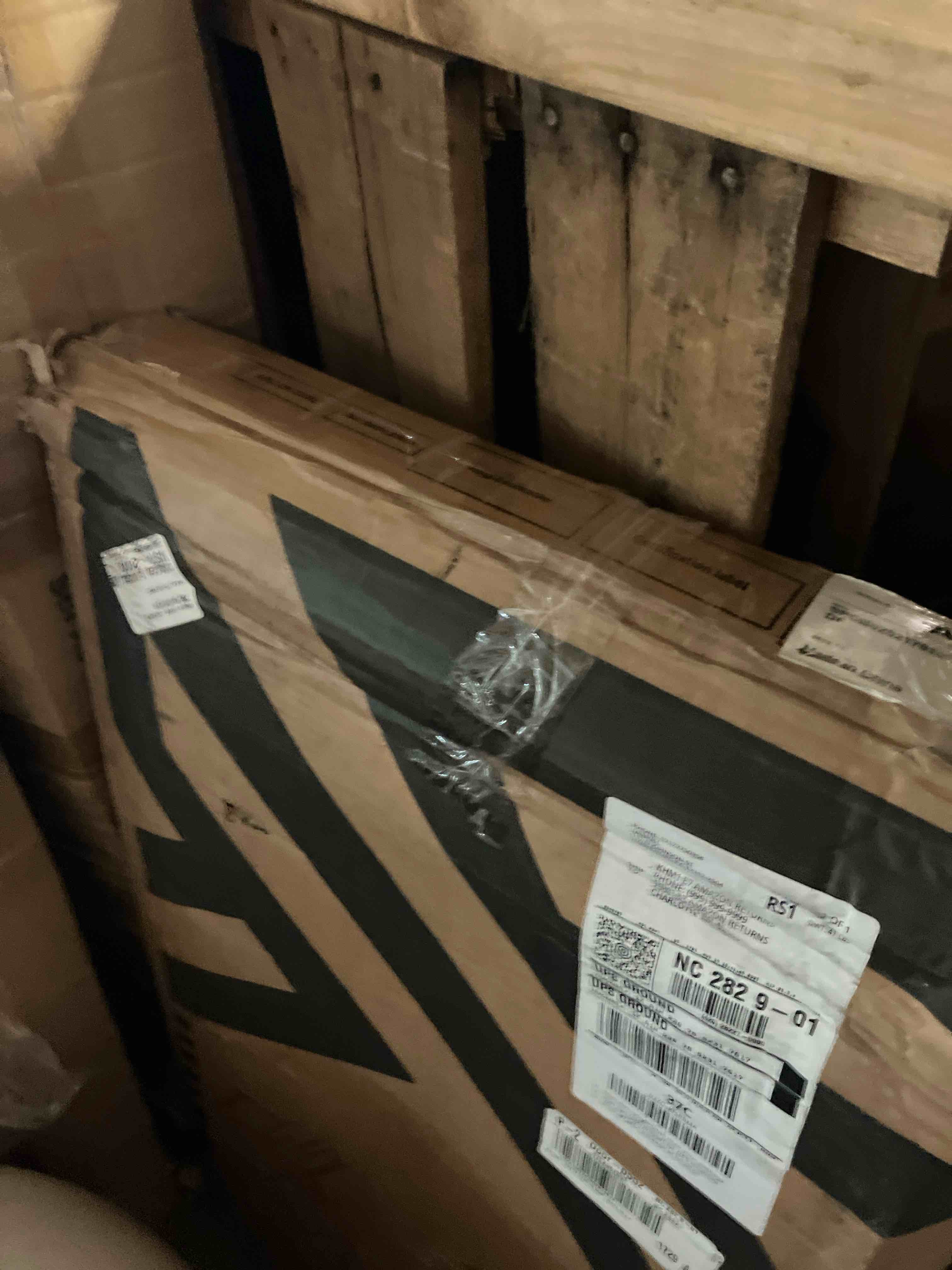 https://s3.amazonaws.com/lotting-images-prod/phillipi/PPE3503344_1756324184160.jpeg