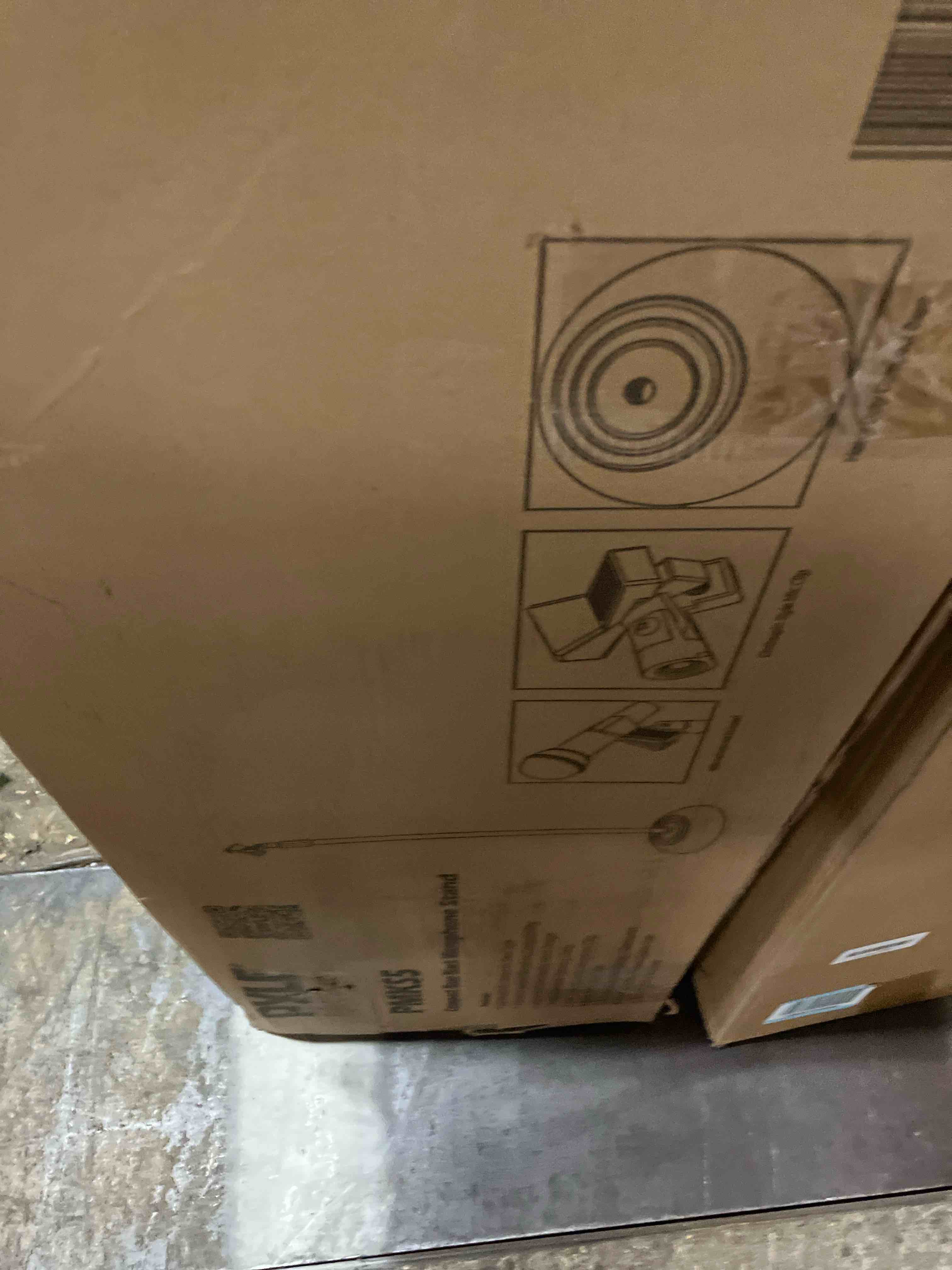 https://s3.amazonaws.com/lotting-images-prod/phillipi/PPE3503450_1756482326868.jpeg