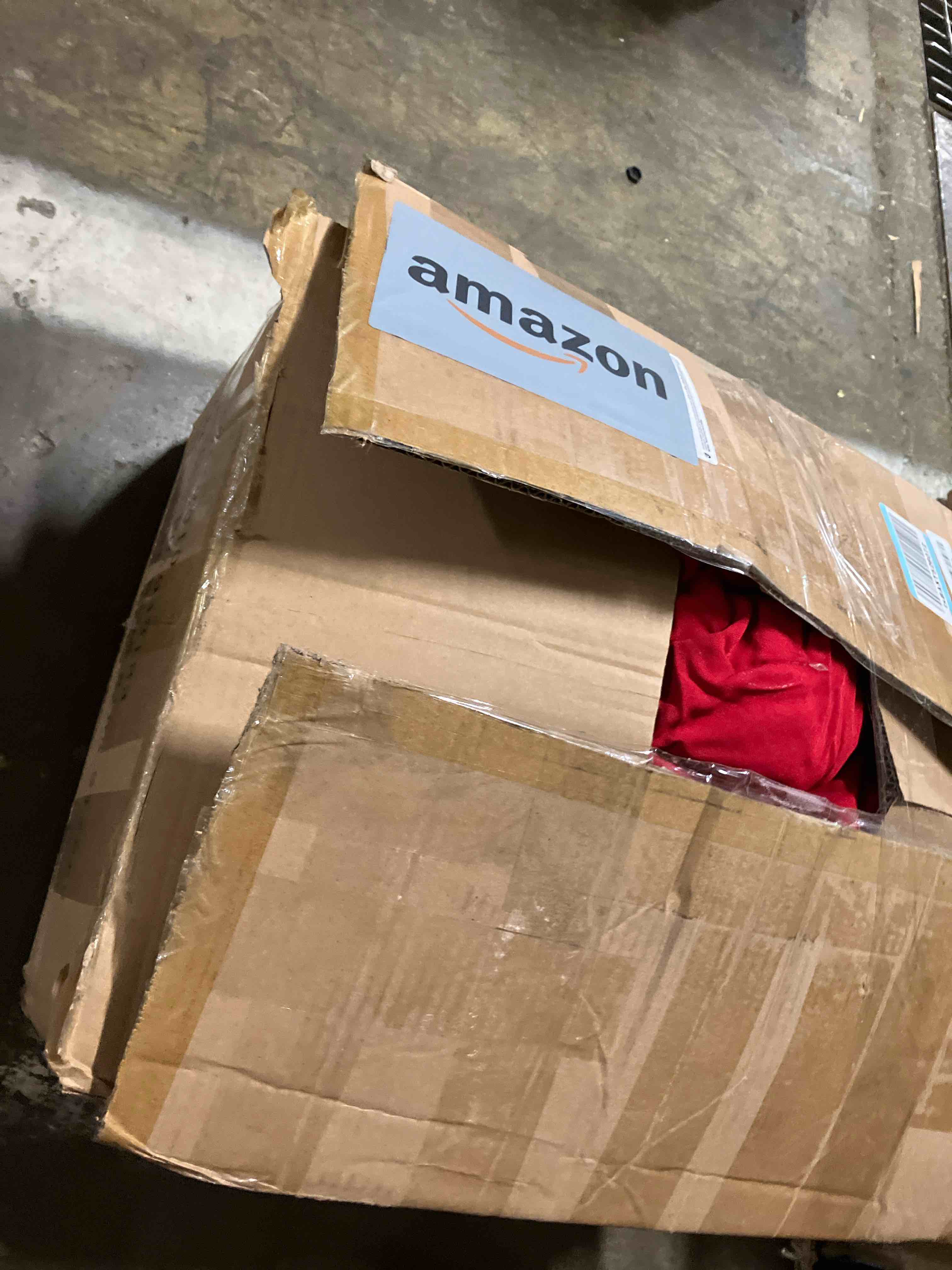 https://s3.amazonaws.com/lotting-images-prod/phillipi/PPE3503464_1756484622739.jpeg