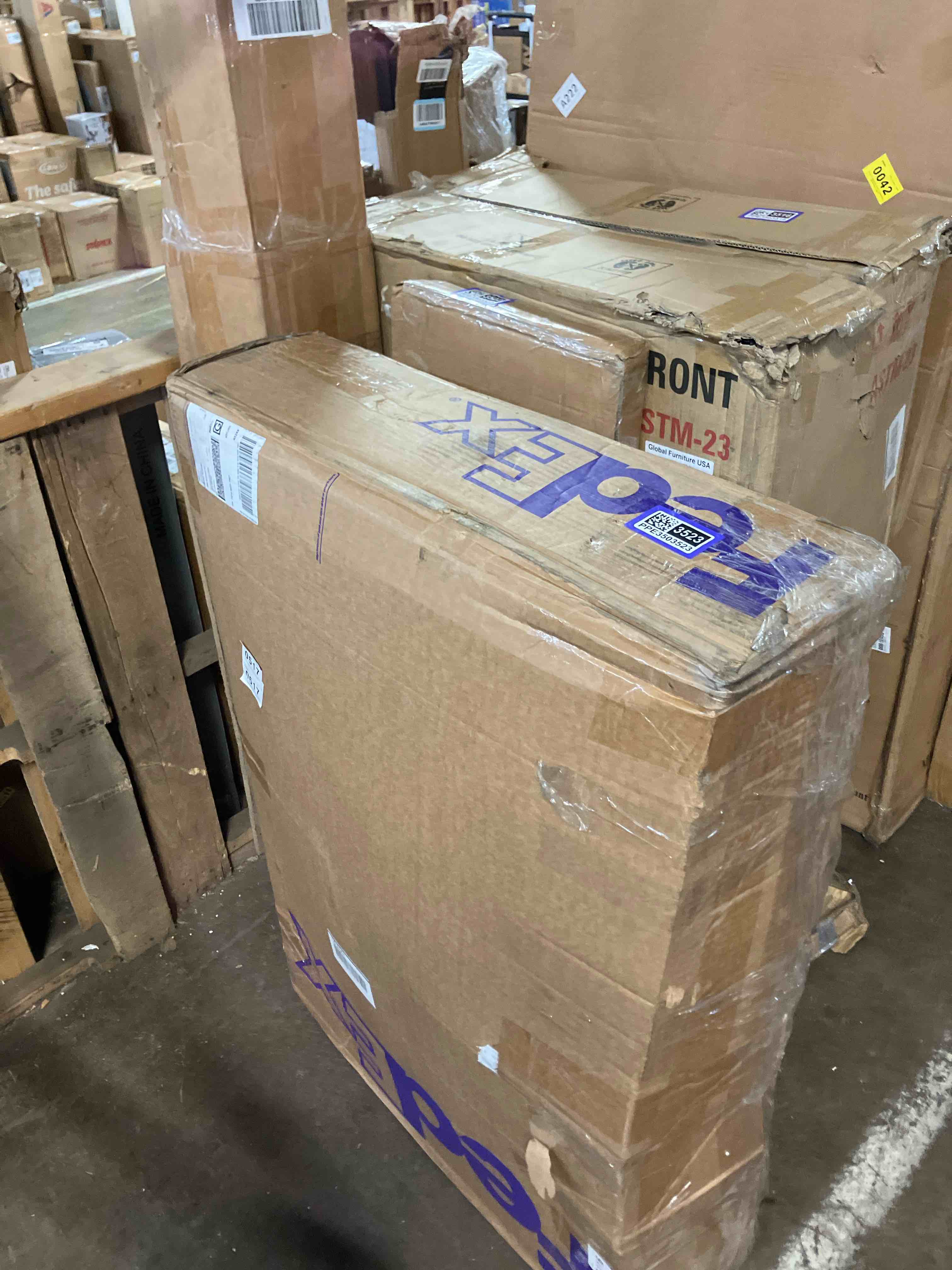 https://s3.amazonaws.com/lotting-images-prod/phillipi/PPE3503523_1756491223350.jpeg