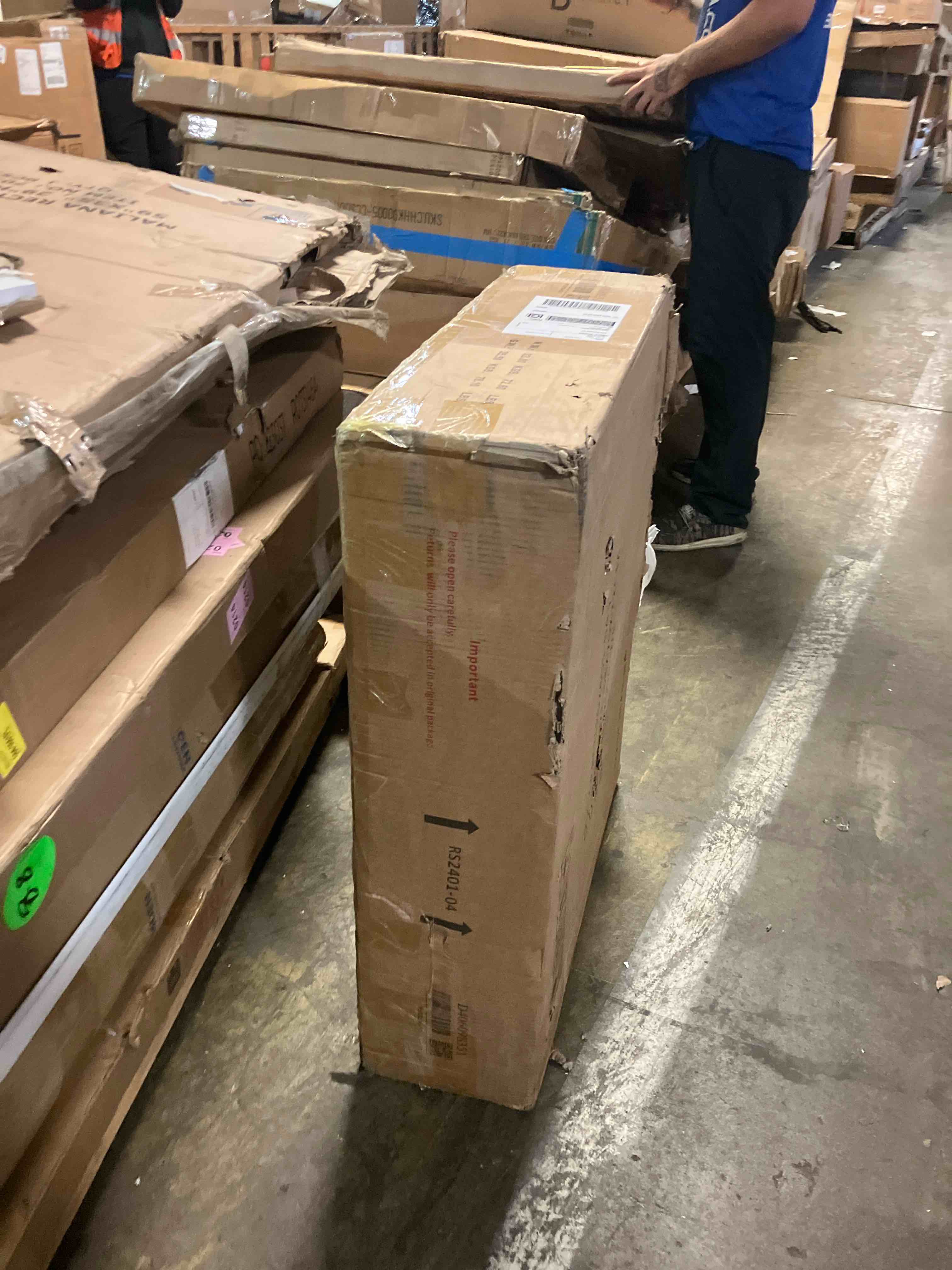 https://s3.amazonaws.com/lotting-images-prod/phillipi/PPE3503560_1756500551623.jpeg