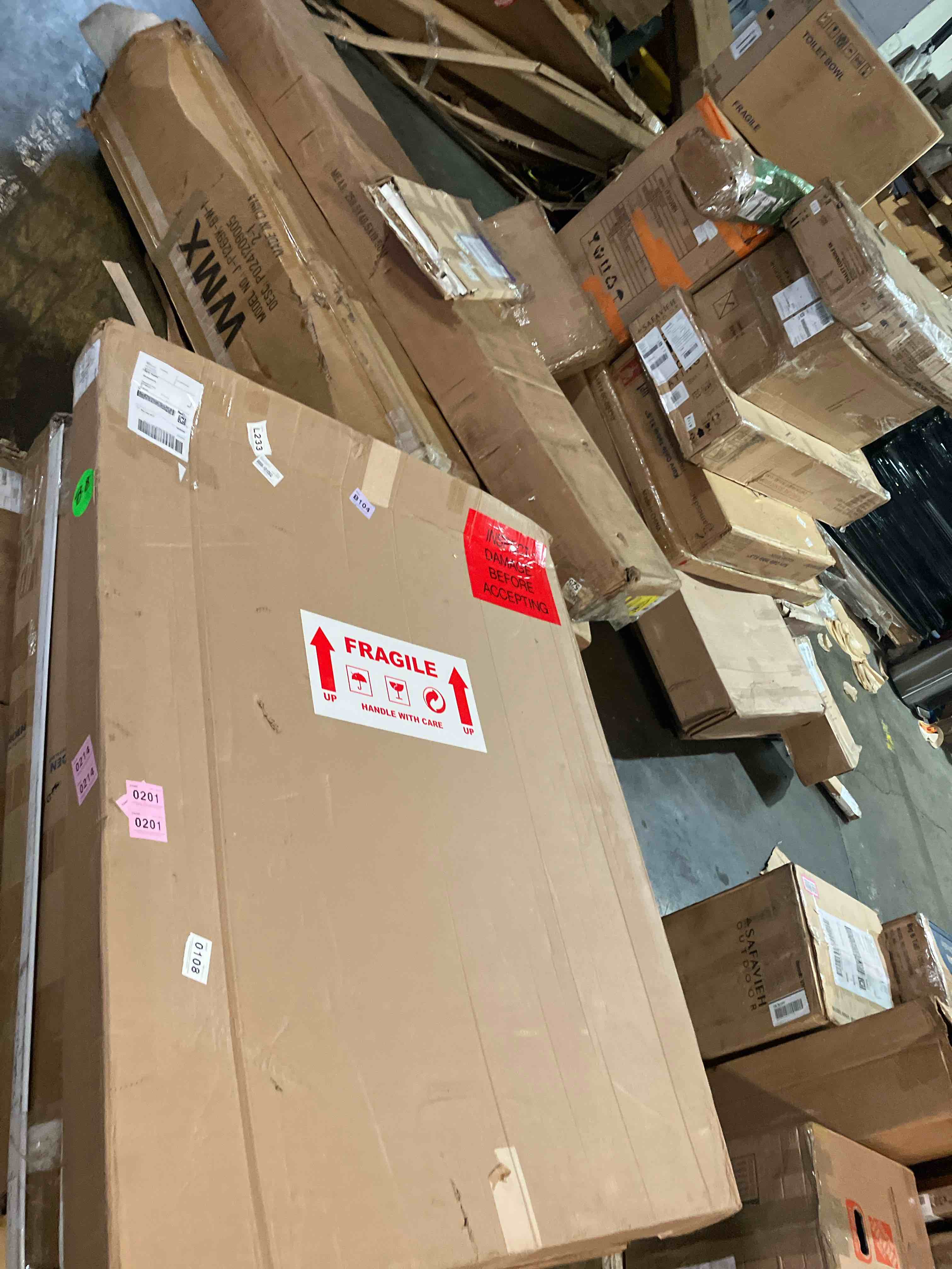 https://s3.amazonaws.com/lotting-images-prod/phillipi/PPE3503563_1756501248644.jpeg