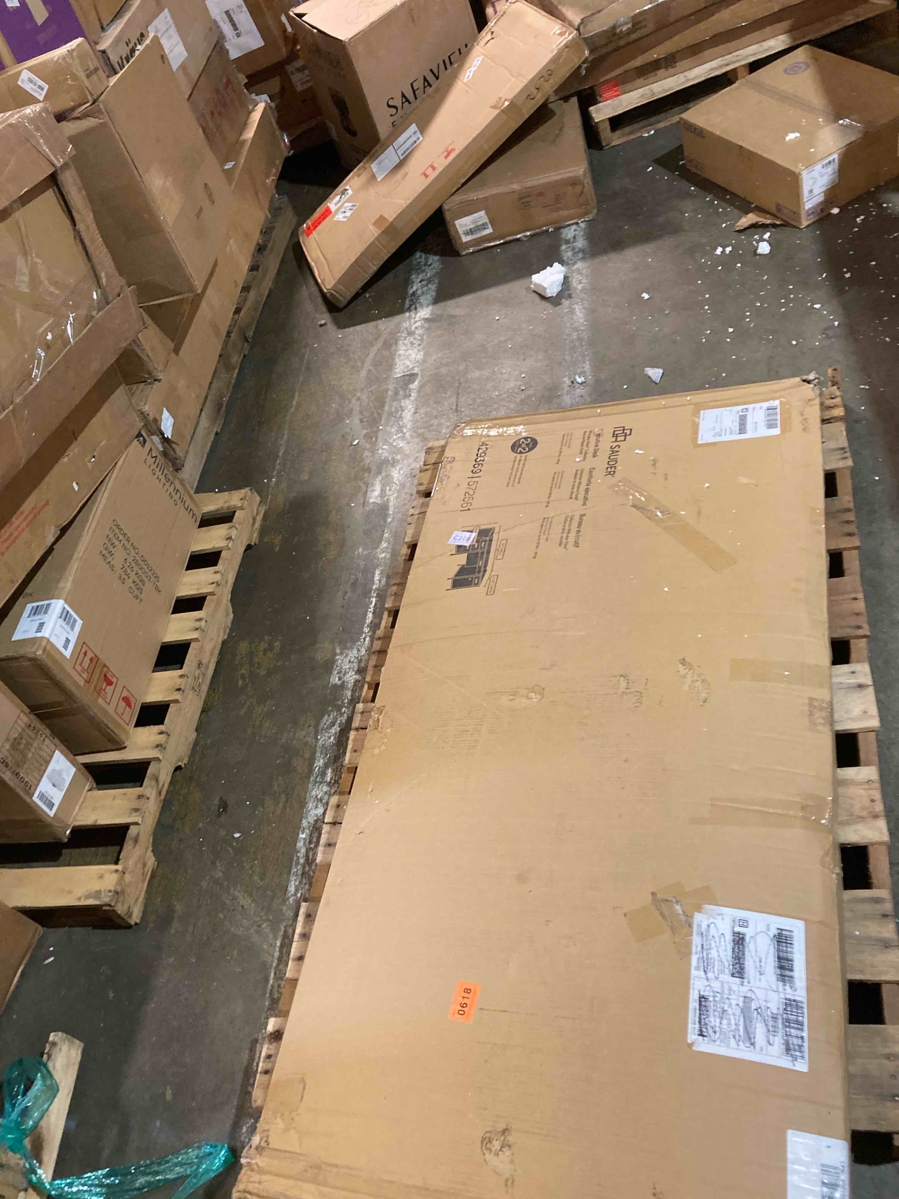 https://s3.amazonaws.com/lotting-images-prod/phillipi/PPE3503602_1756492632106.jpeg