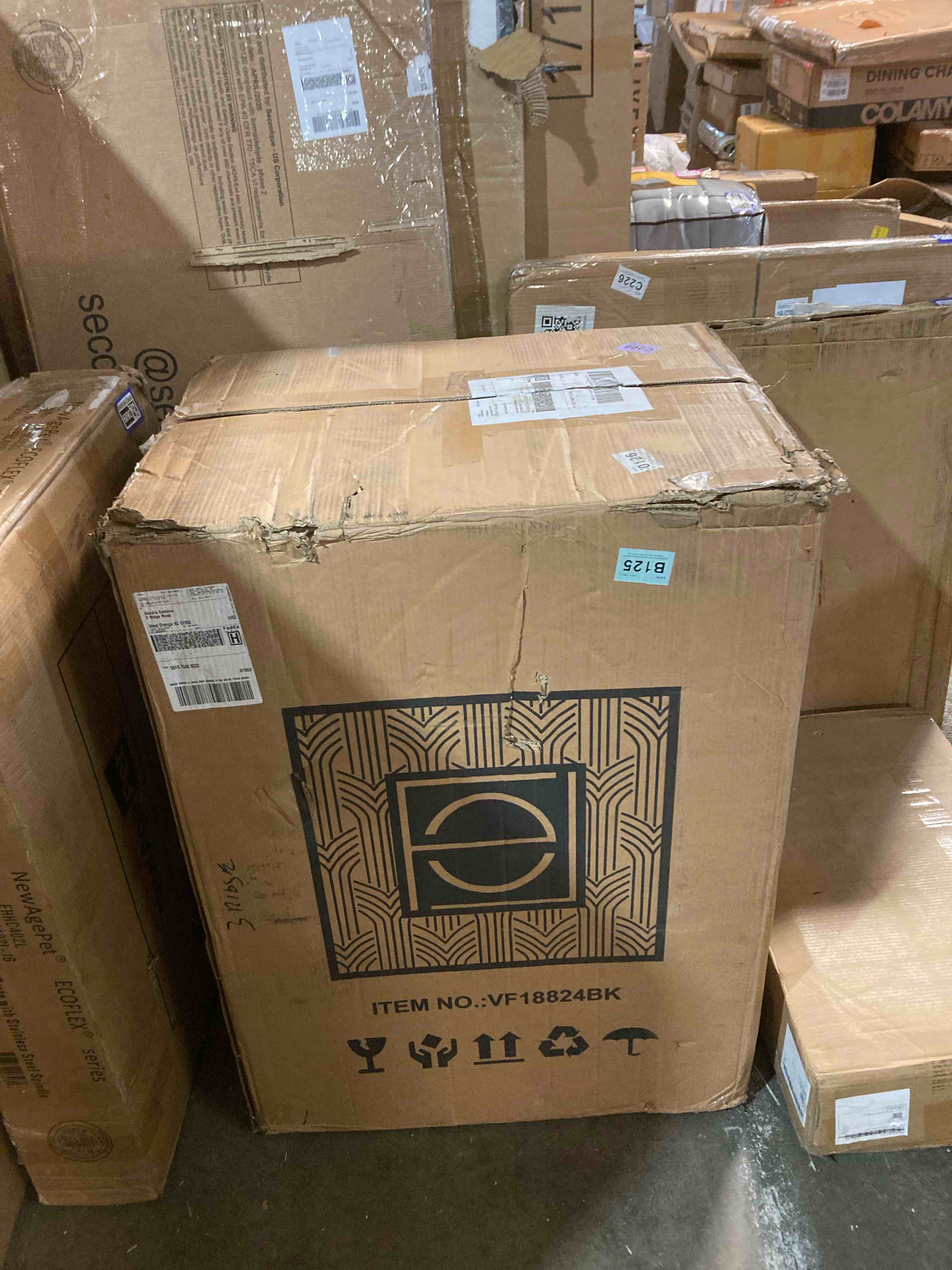 https://s3.amazonaws.com/lotting-images-prod/phillipi/PPE3503611_1756493744890.jpeg