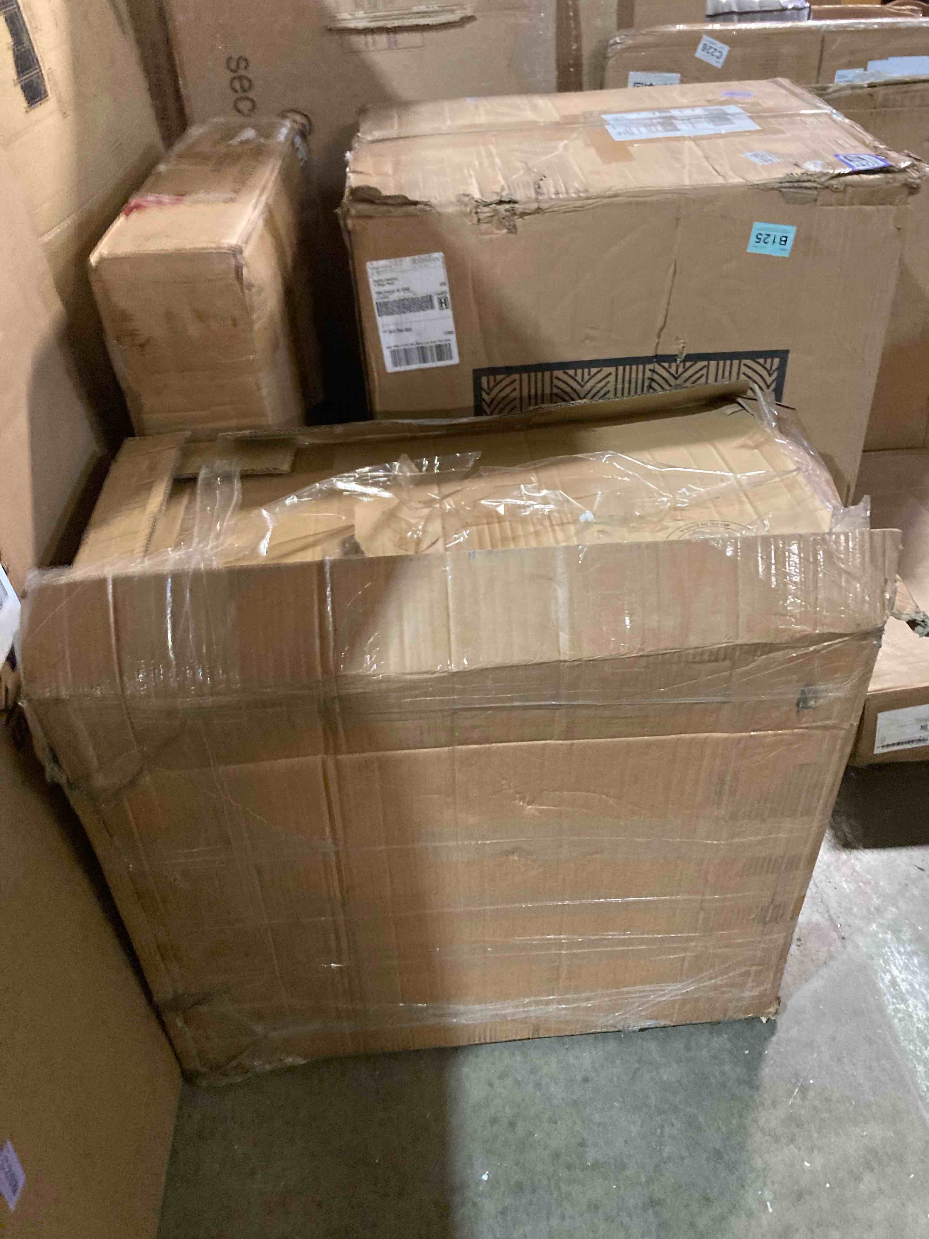 https://s3.amazonaws.com/lotting-images-prod/phillipi/PPE3503612_1756493986719.jpeg