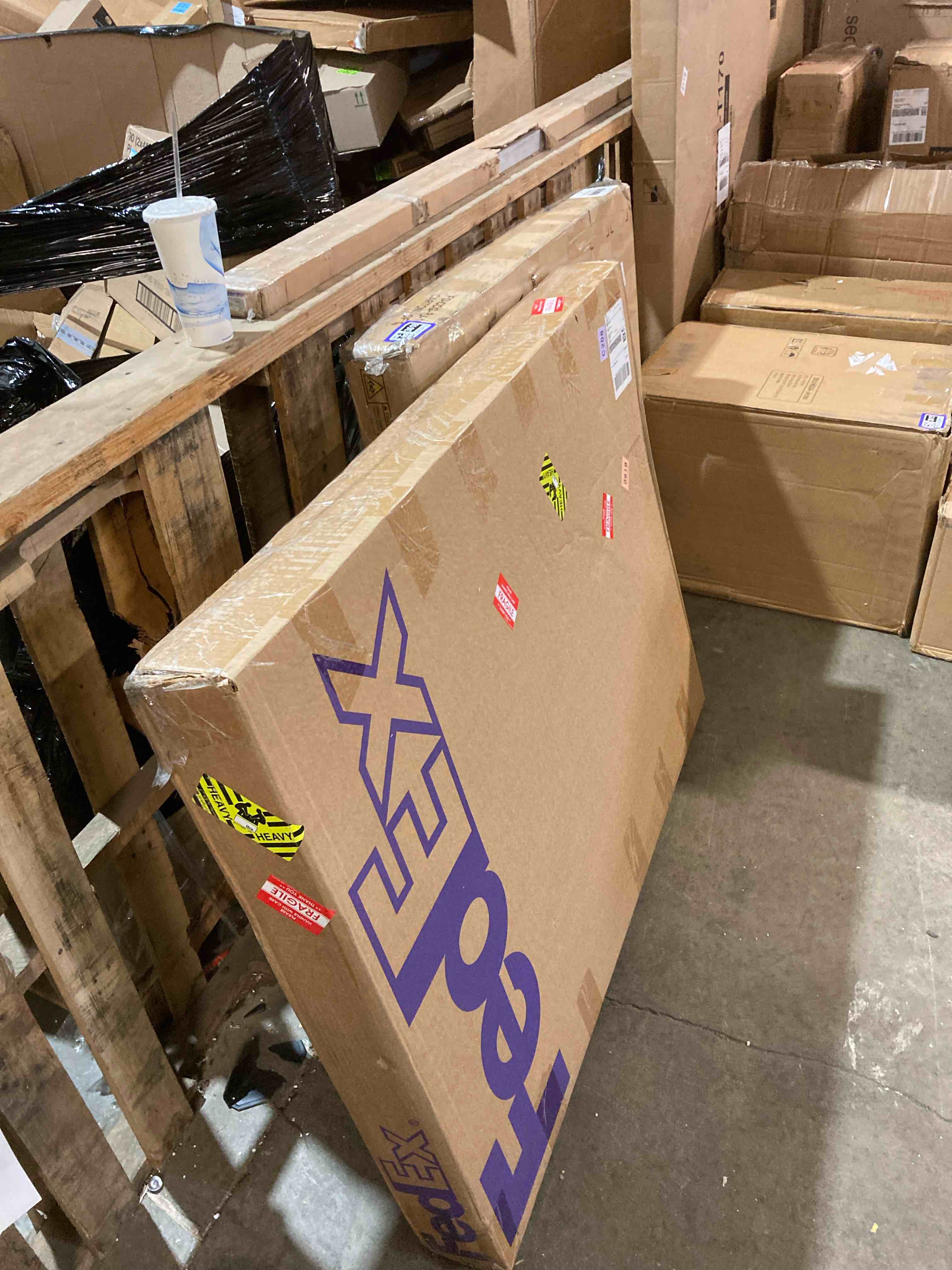 https://s3.amazonaws.com/lotting-images-prod/phillipi/PPE3503619_1756494734306.jpeg