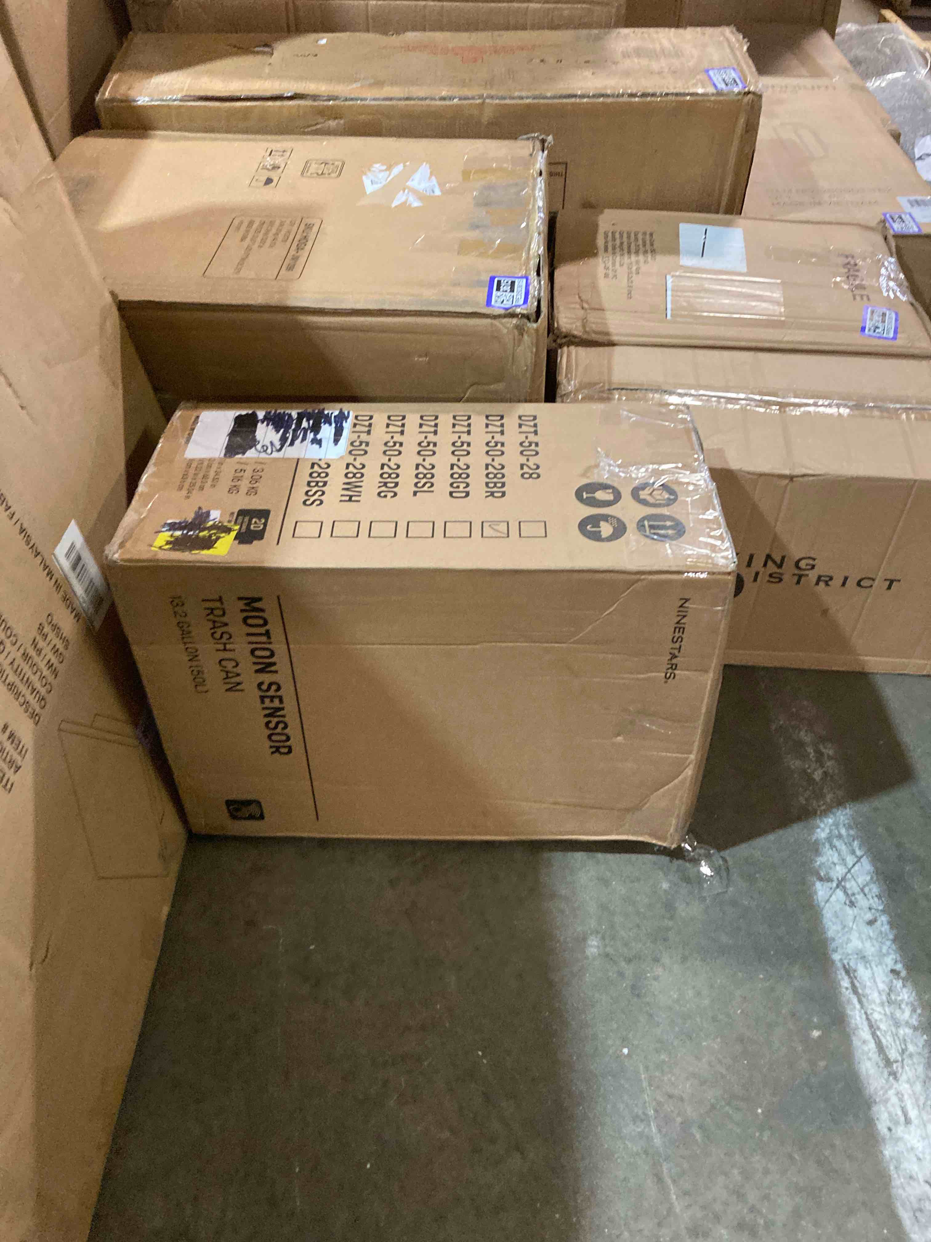 https://s3.amazonaws.com/lotting-images-prod/phillipi/PPE3503620_1756494873573.jpeg
