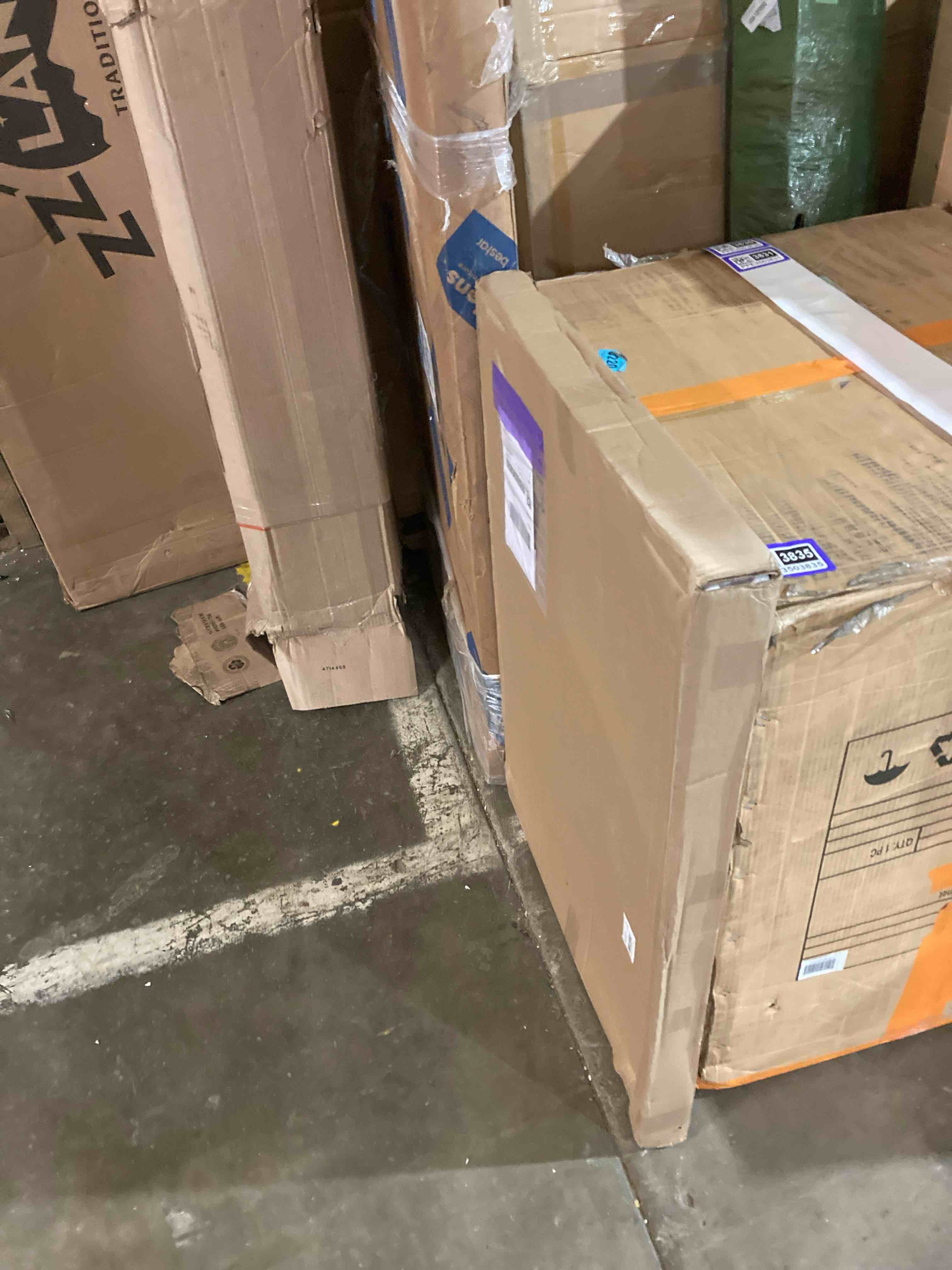 https://s3.amazonaws.com/lotting-images-prod/phillipi/PPE3503831_1756837019802.jpeg