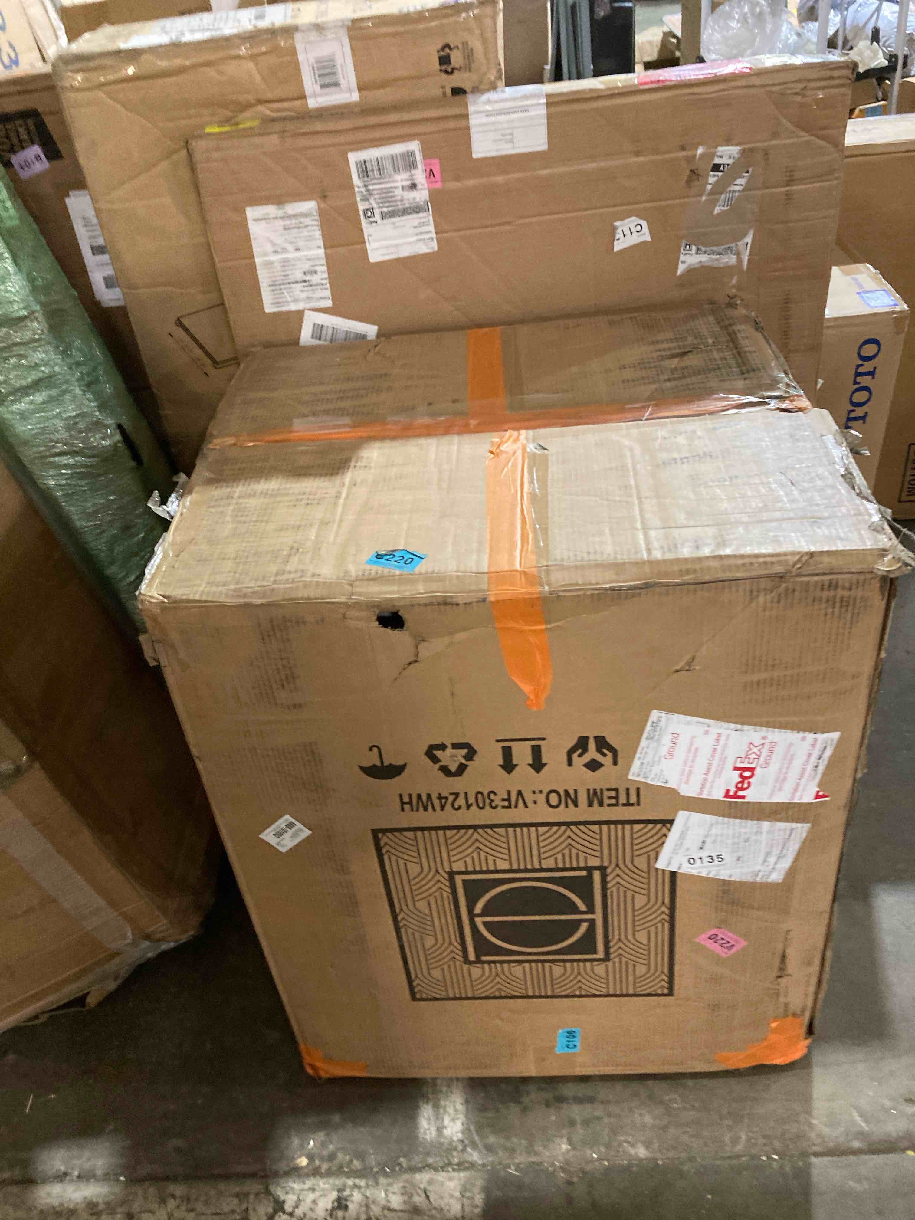 https://s3.amazonaws.com/lotting-images-prod/phillipi/PPE3503835_1756836241660.jpeg