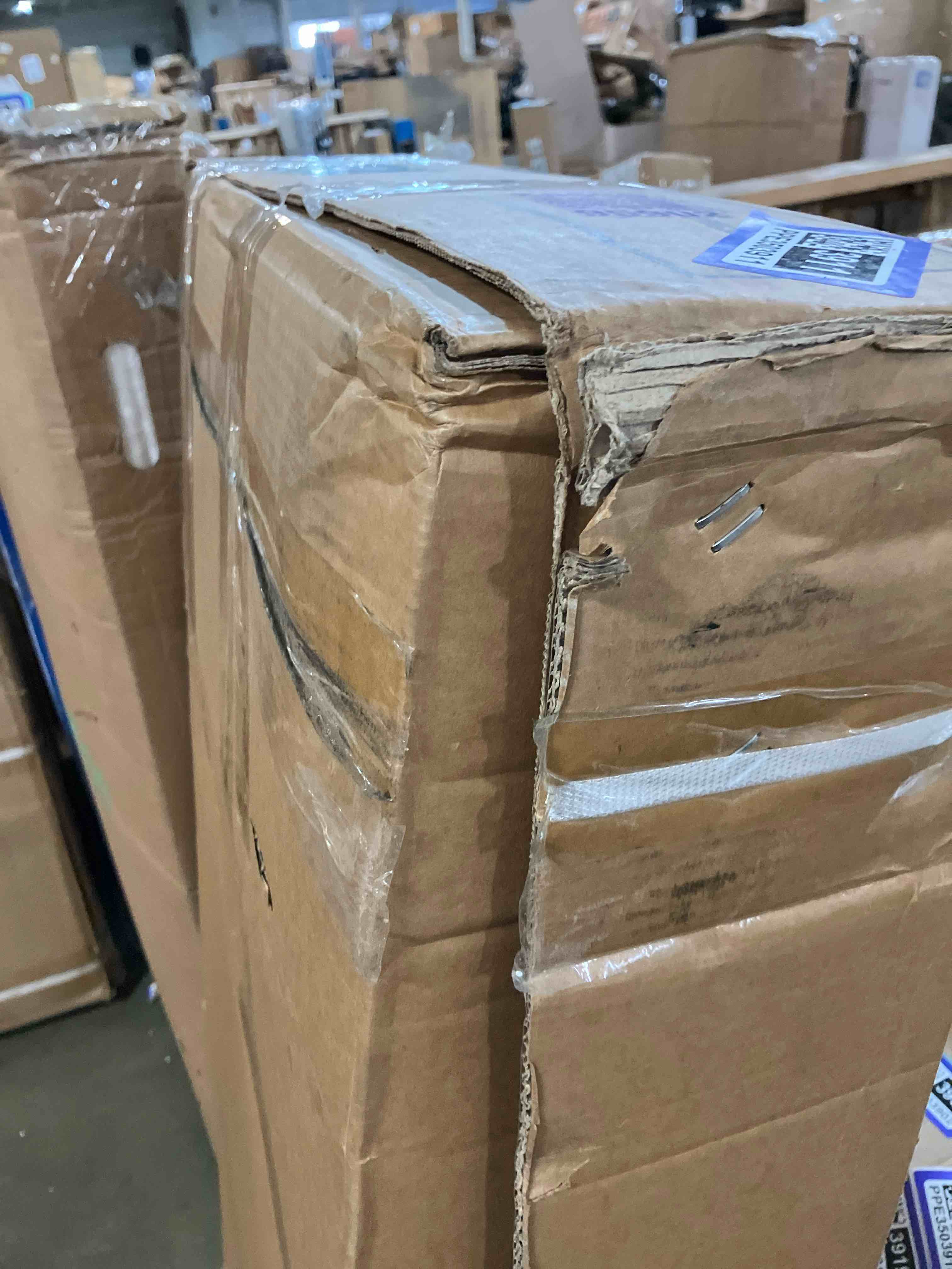 https://s3.amazonaws.com/lotting-images-prod/phillipi/PPE3503911_1756914414682.jpeg