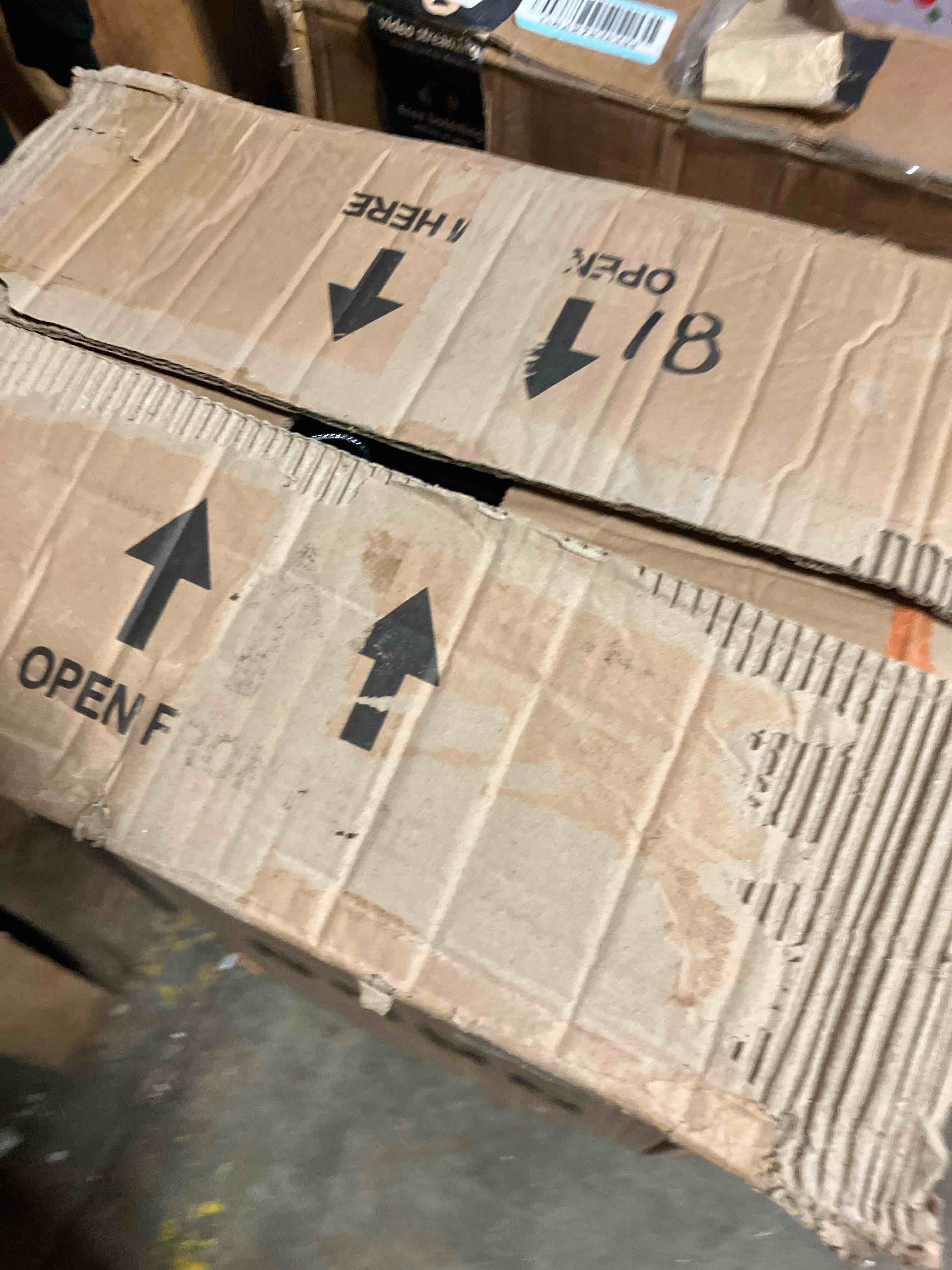 https://s3.amazonaws.com/lotting-images-prod/phillipi/PPE3503983_1756930420505.jpeg