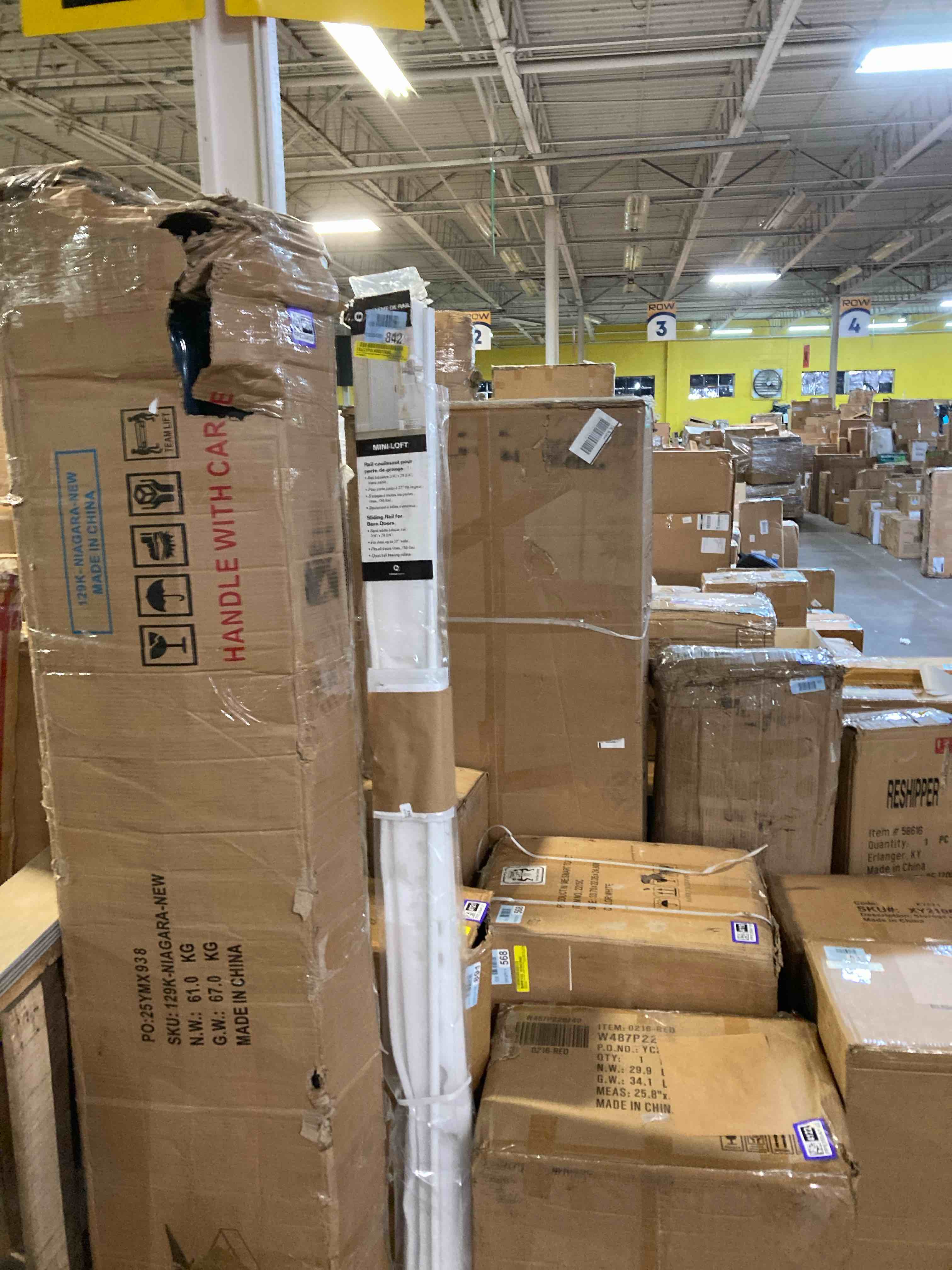 https://s3.amazonaws.com/lotting-images-prod/phillipi/PPE3504126_1757094217304.jpeg