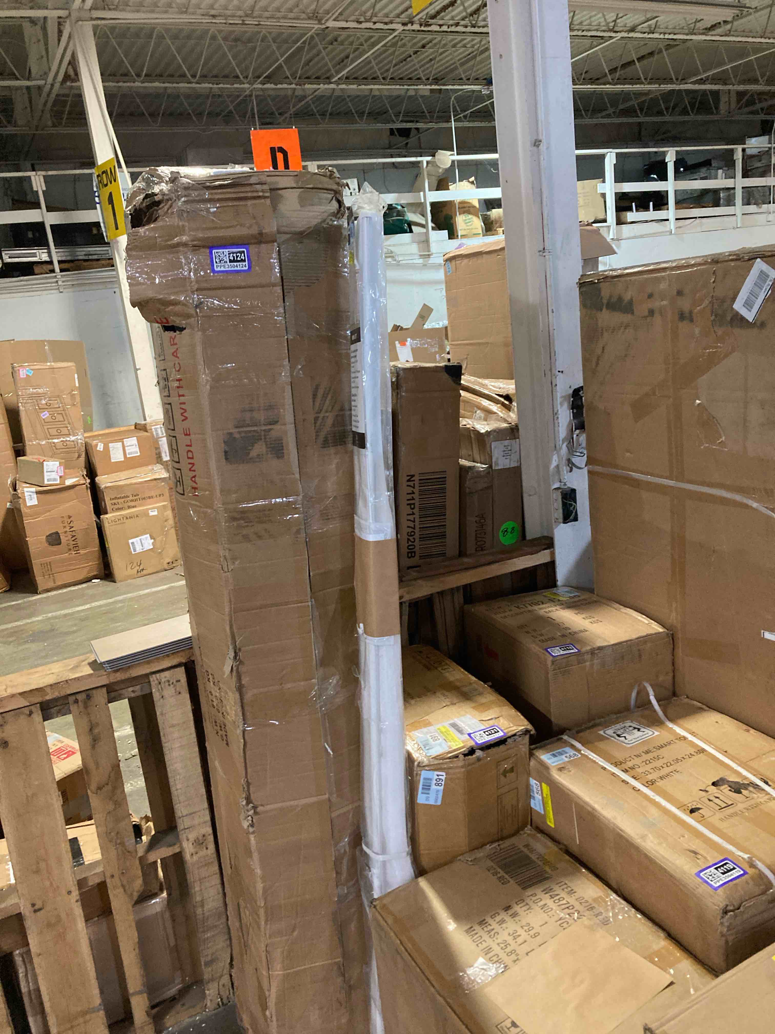 https://s3.amazonaws.com/lotting-images-prod/phillipi/PPE3504126_1757094221278.jpeg
