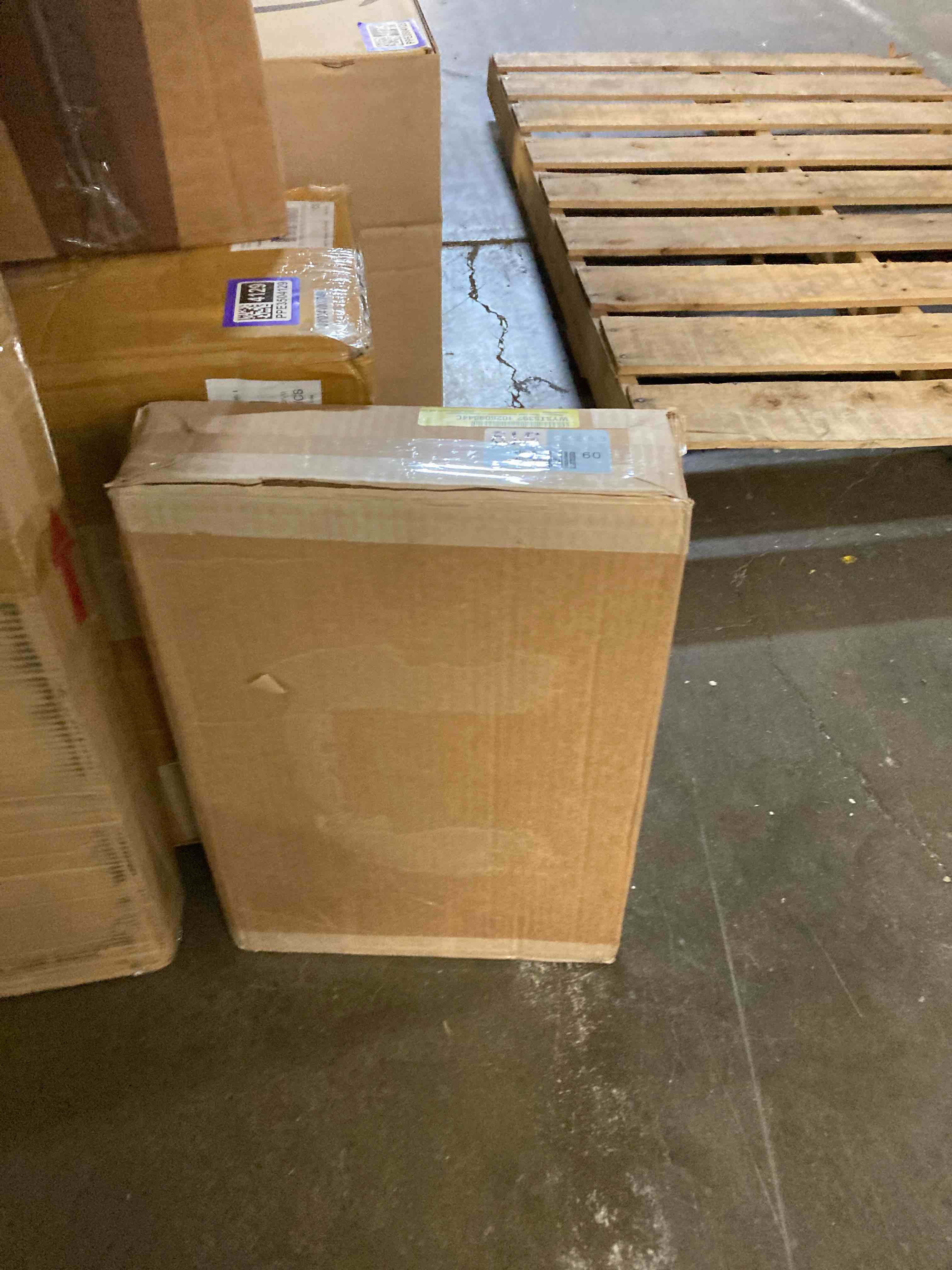 https://s3.amazonaws.com/lotting-images-prod/phillipi/PPE3504136_1757096288154.jpeg