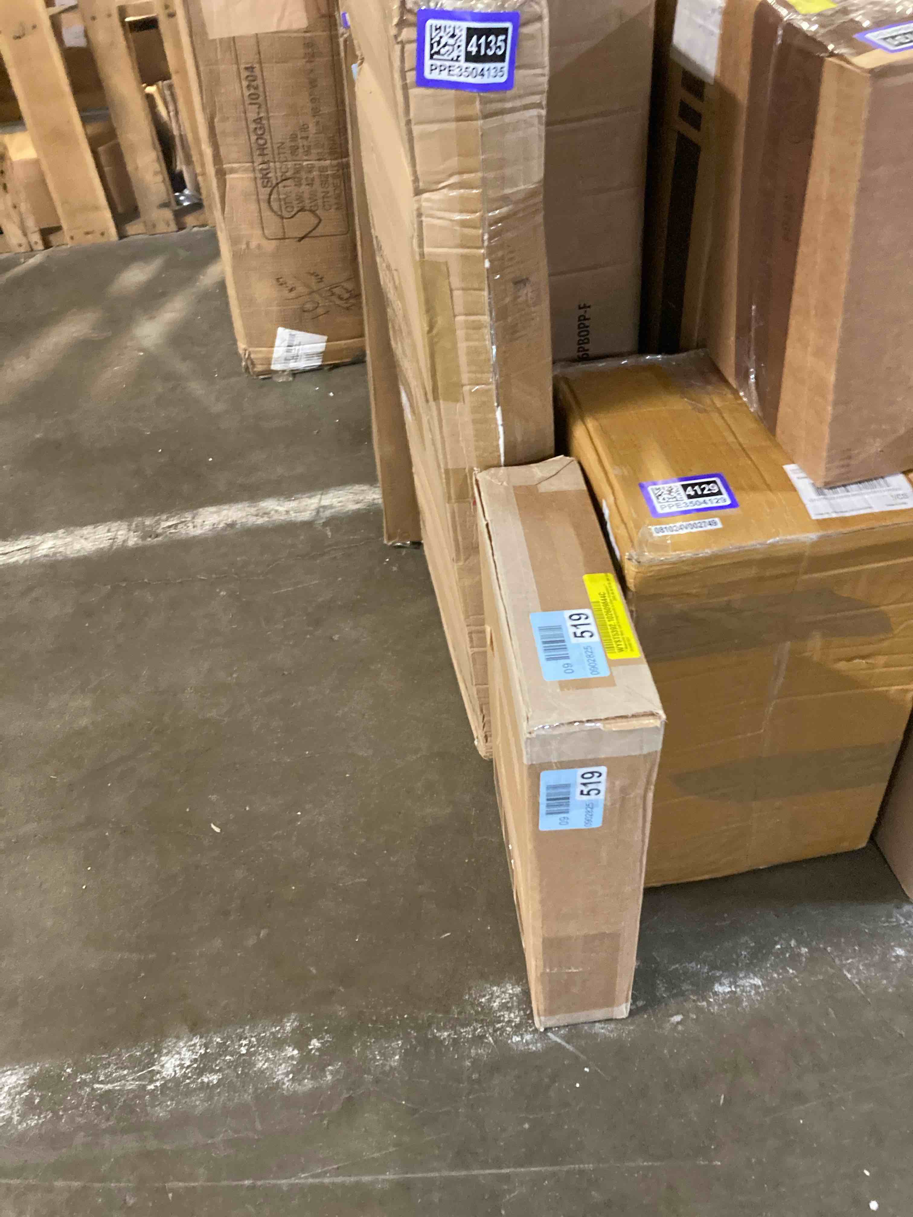 https://s3.amazonaws.com/lotting-images-prod/phillipi/PPE3504136_1757096292690.jpeg