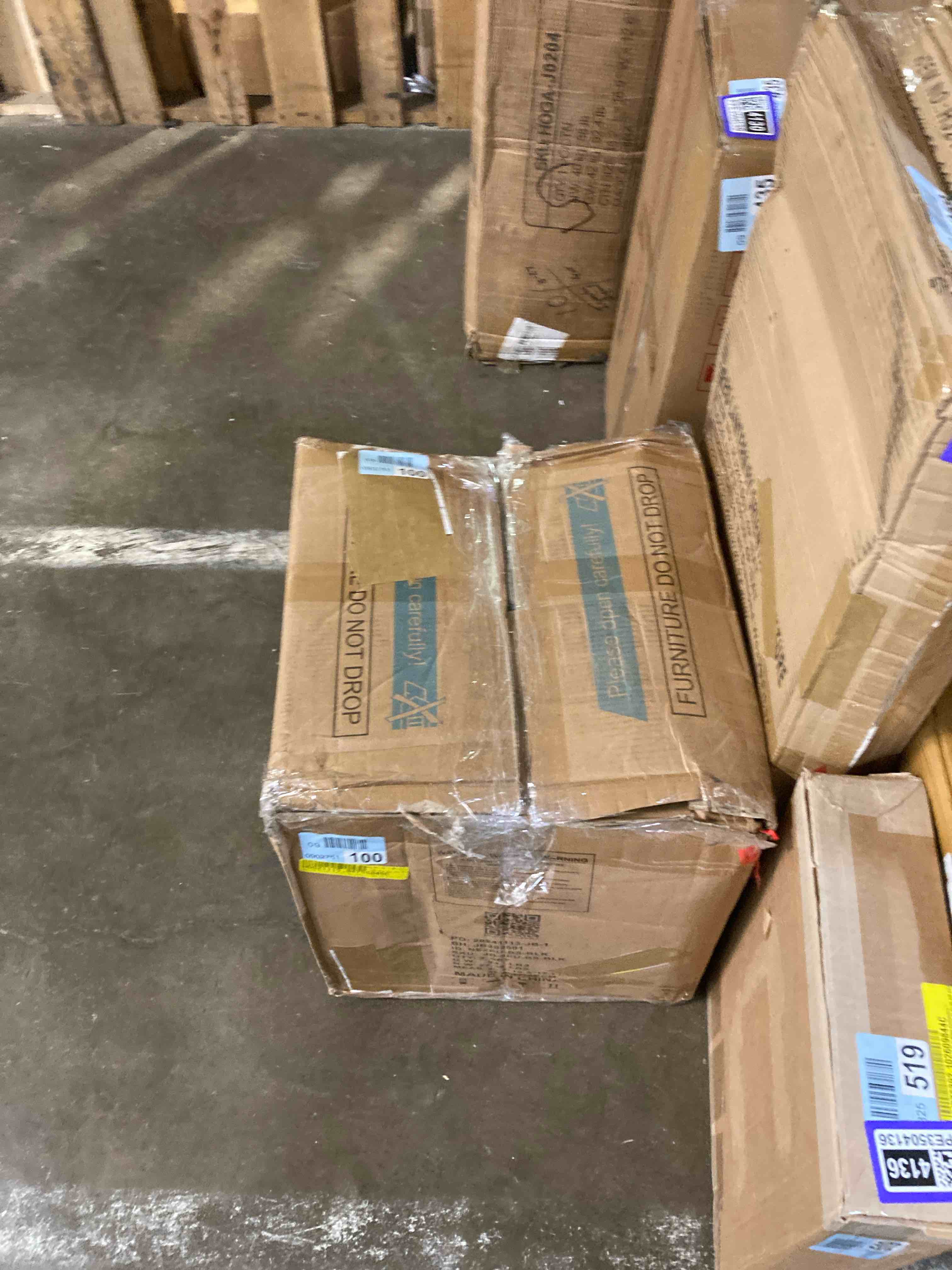 https://s3.amazonaws.com/lotting-images-prod/phillipi/PPE3504137_1757096475663.jpeg