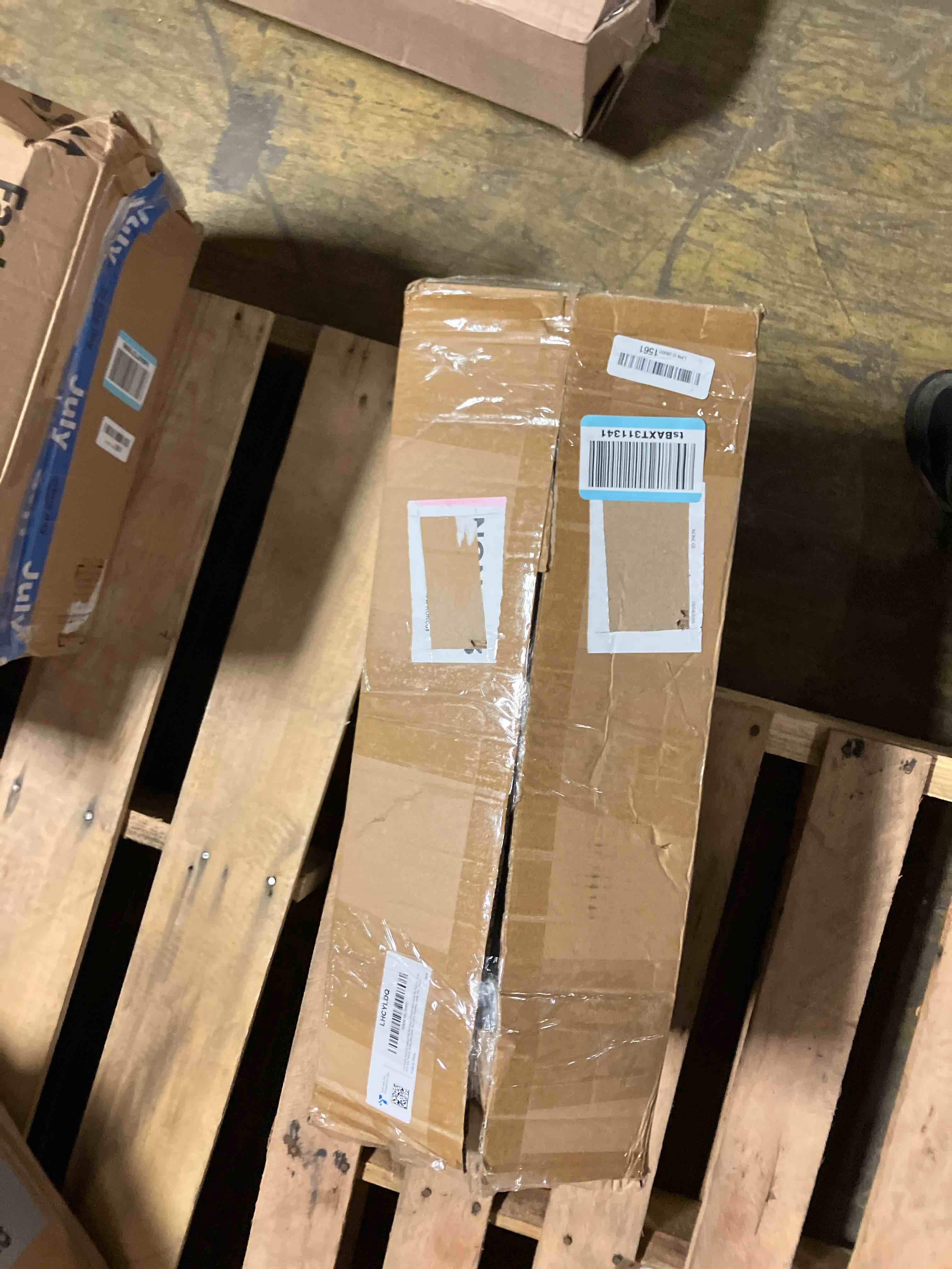 https://s3.amazonaws.com/lotting-images-prod/phillipi/PPE3504426_1757528873867.jpeg