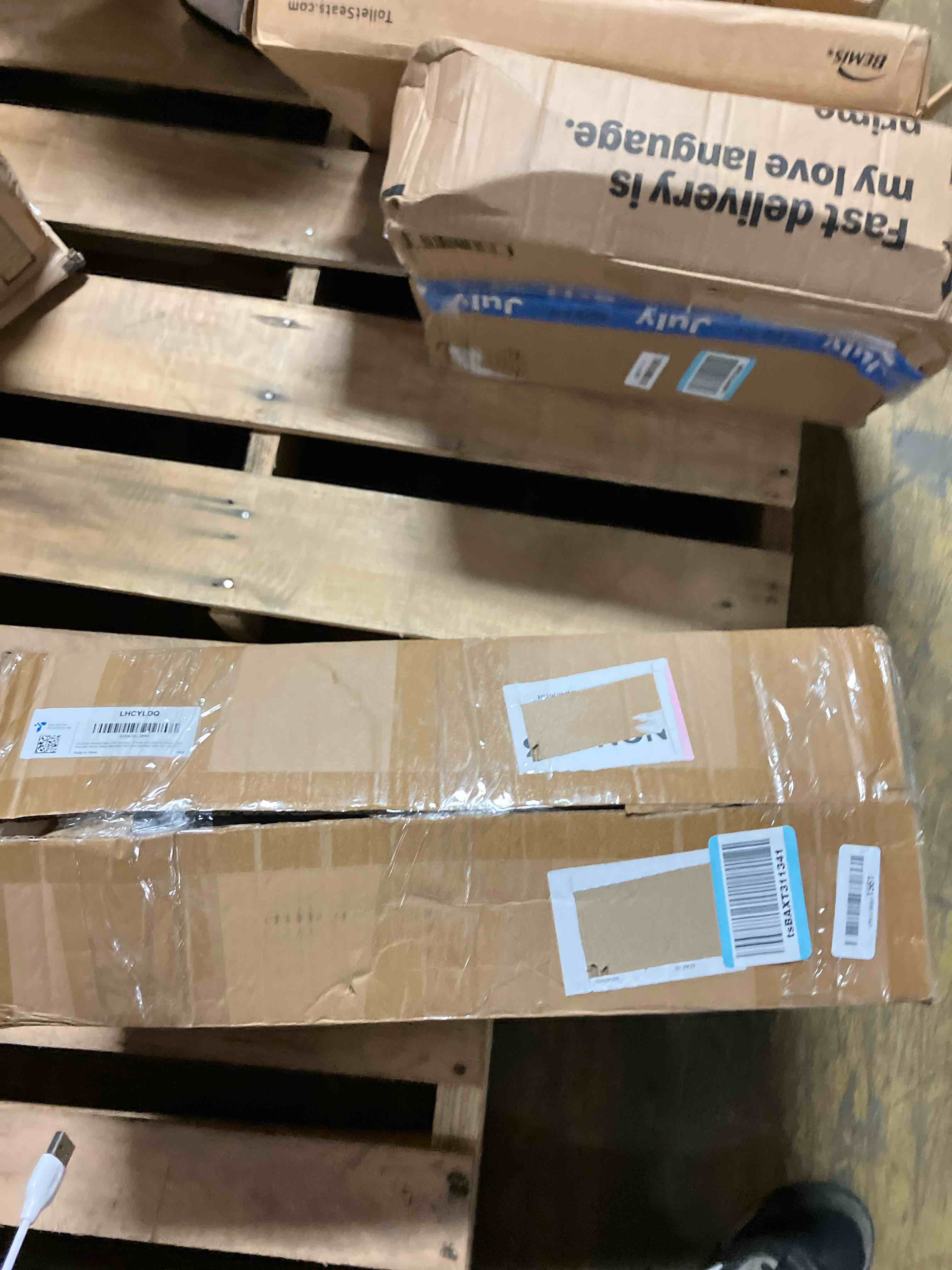 https://s3.amazonaws.com/lotting-images-prod/phillipi/PPE3504426_1757528875487.jpeg