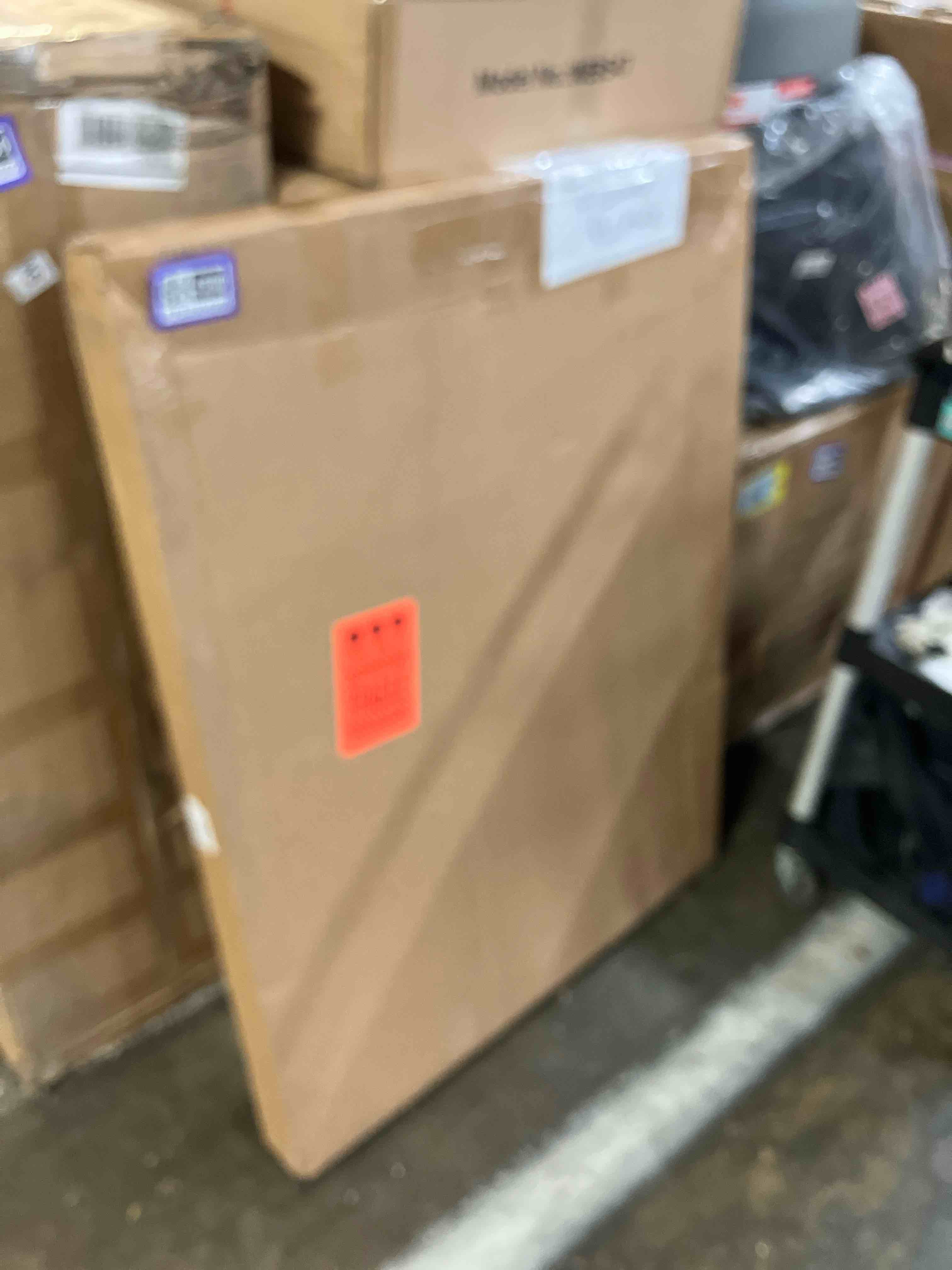 https://s3.amazonaws.com/lotting-images-prod/phillipi/PPE3504580_1758808009712.jpeg