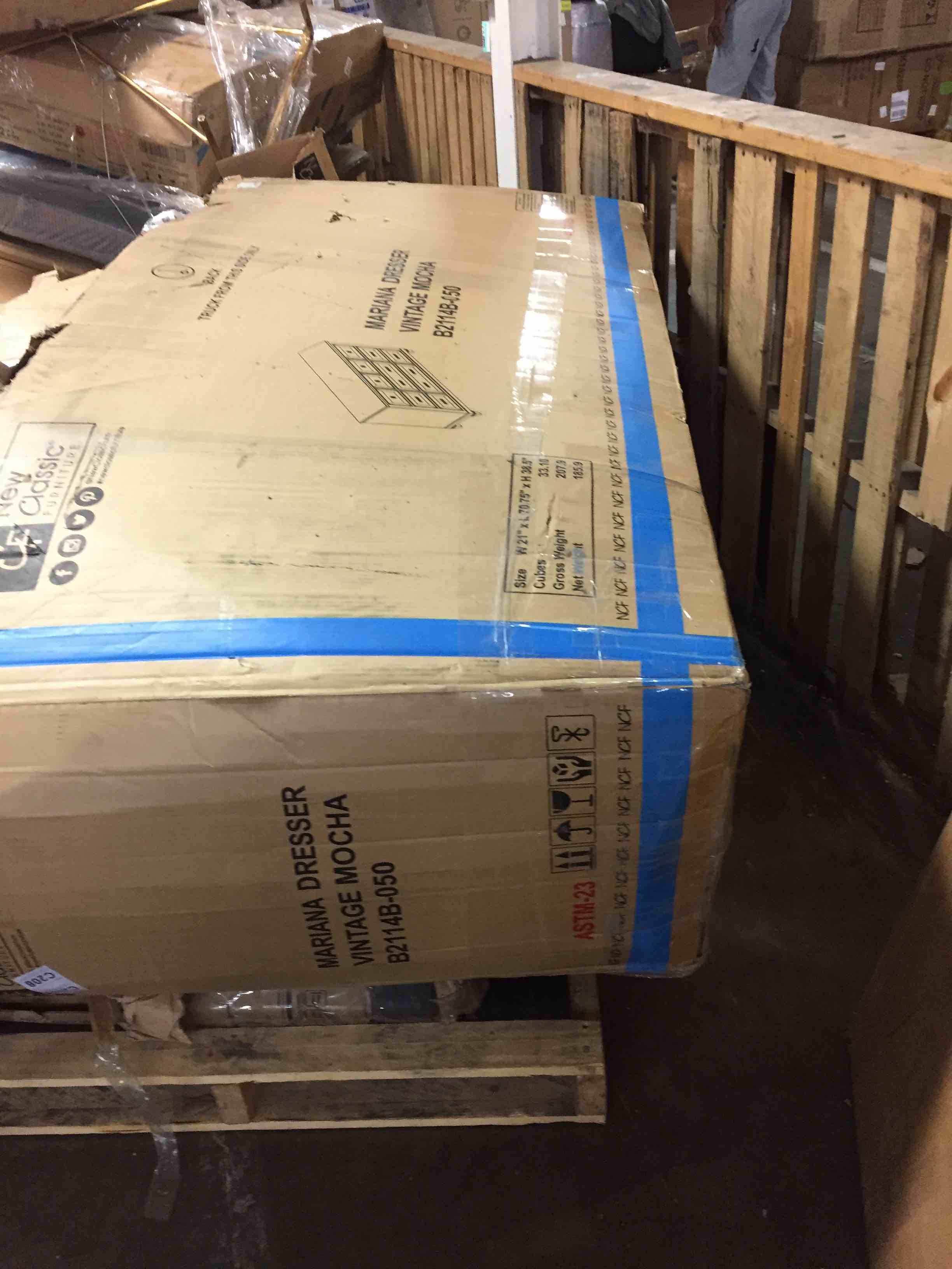 https://s3.amazonaws.com/lotting-images-prod/phillipi/PPE3504589_1758805703588.jpeg