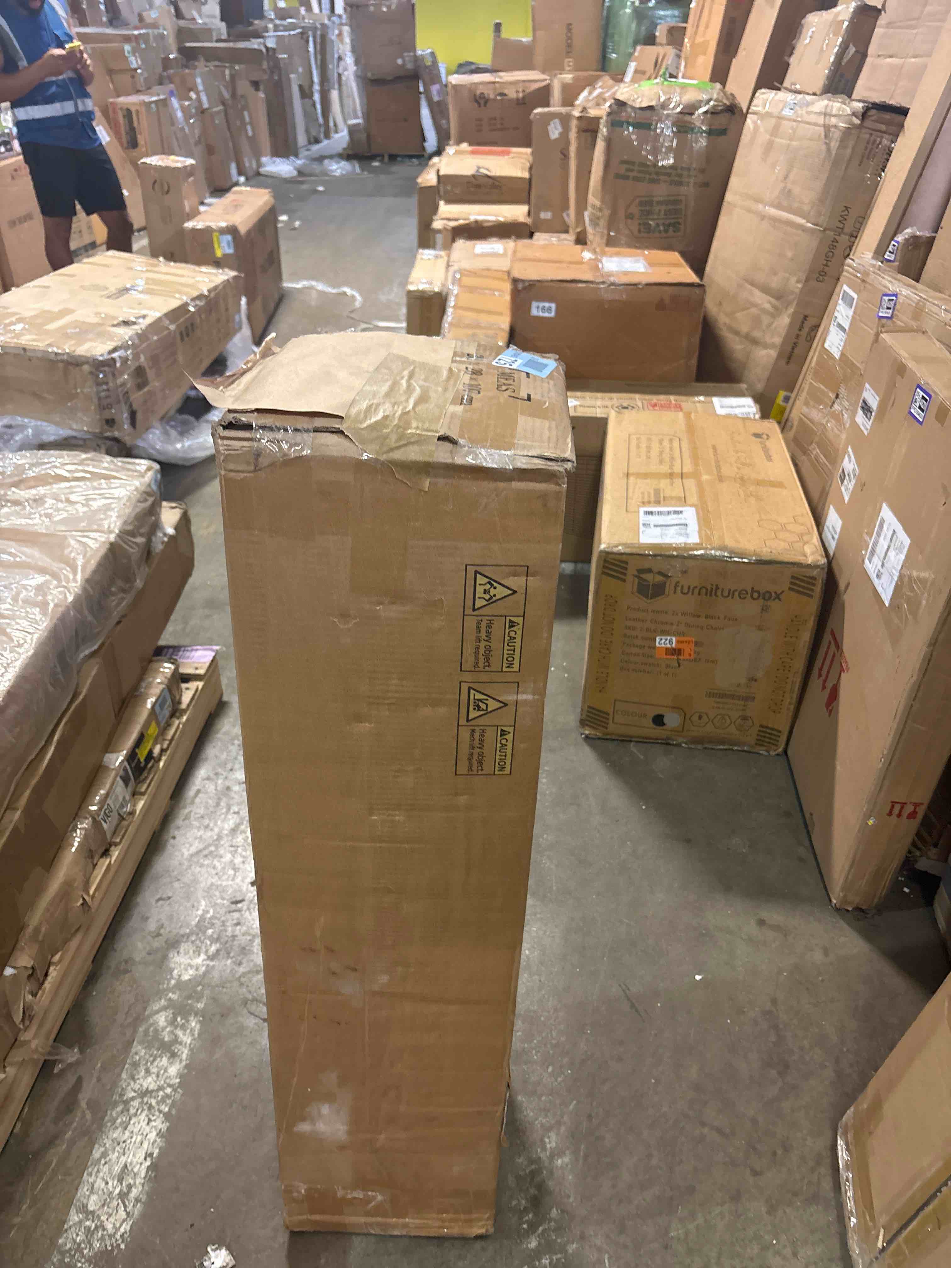 https://s3.amazonaws.com/lotting-images-prod/phillipi/PPE3504616_1758737437328.jpeg