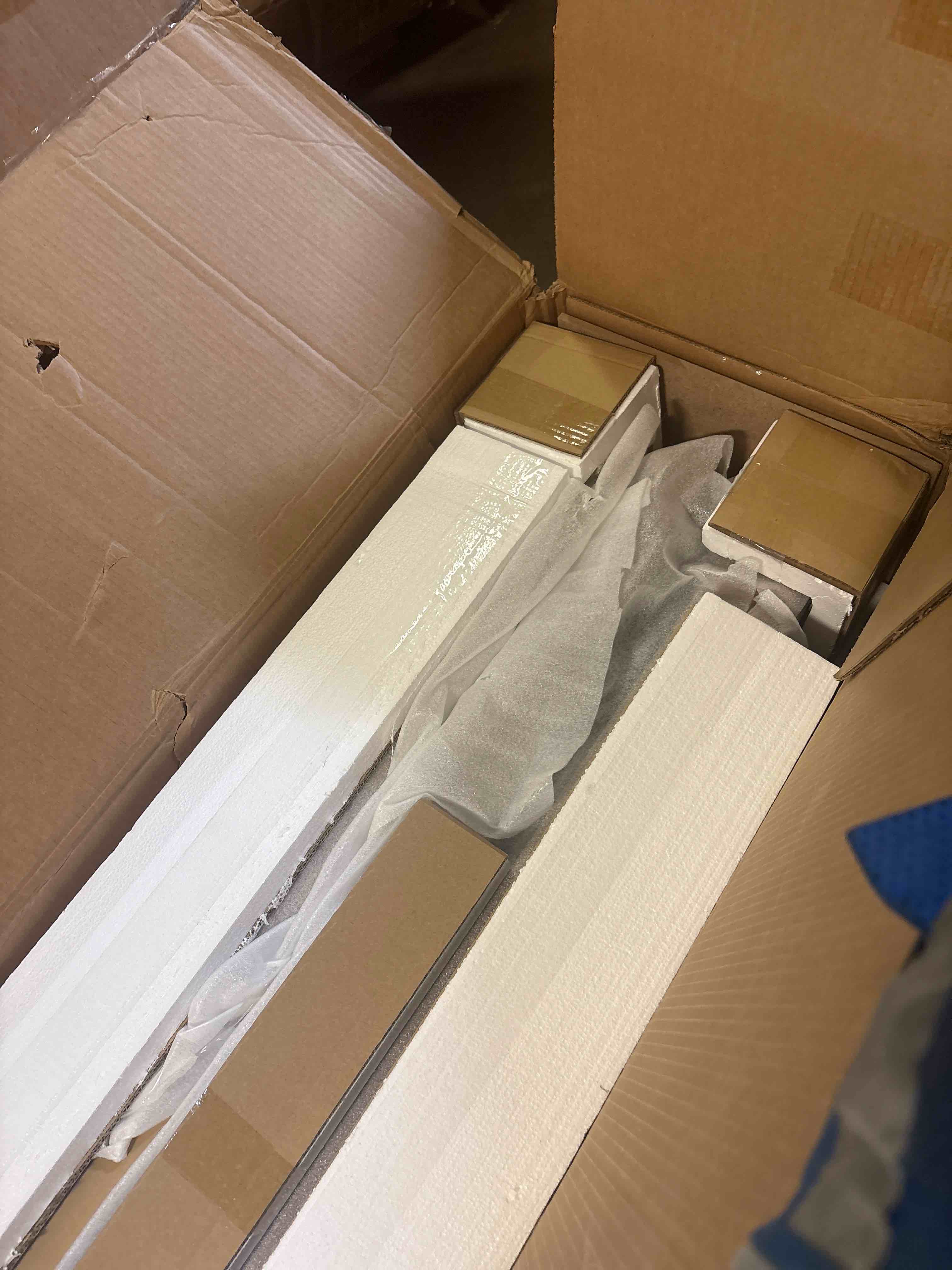 https://s3.amazonaws.com/lotting-images-prod/phillipi/PPE3504709_1758812855426.jpeg