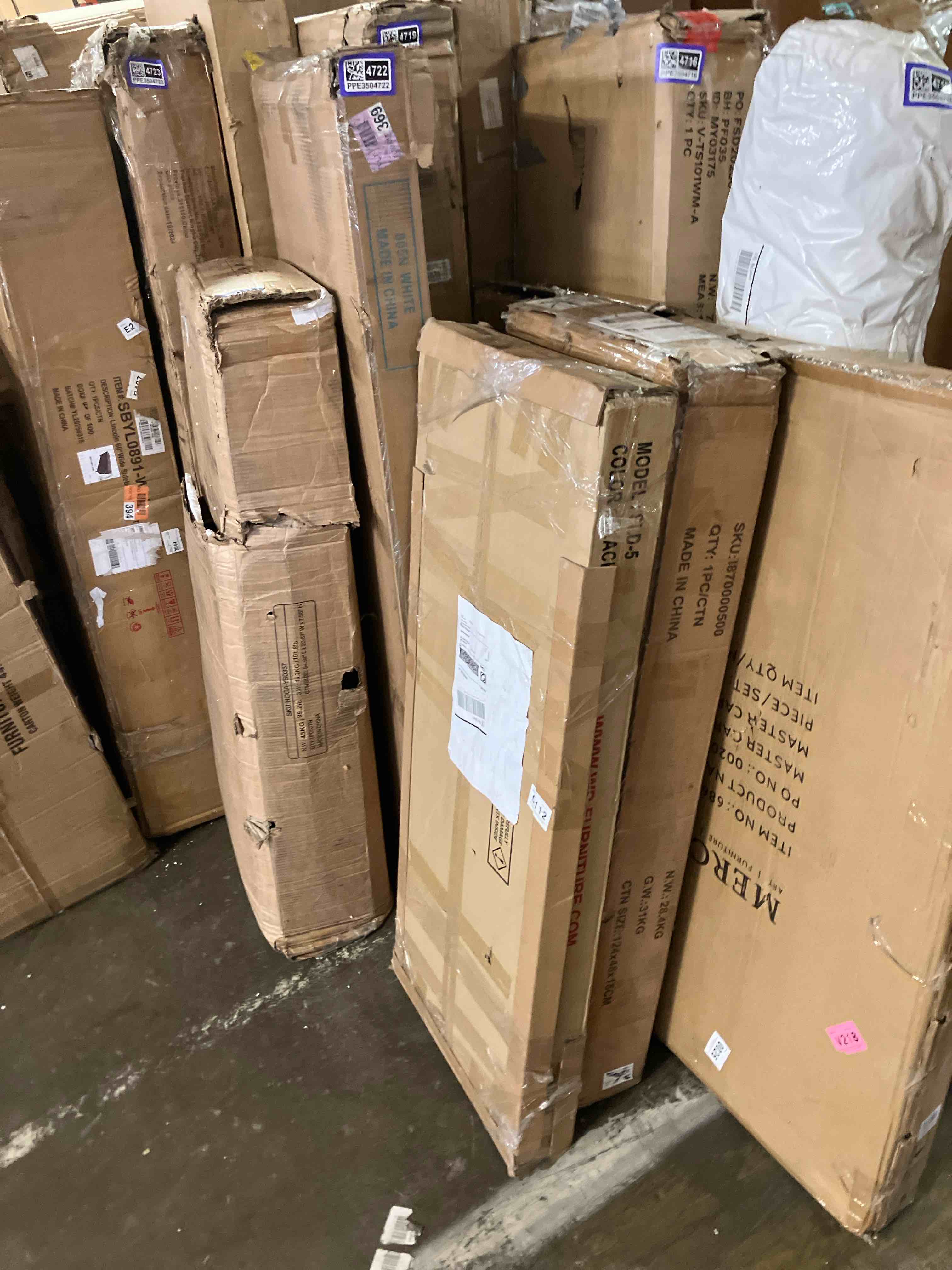 https://s3.amazonaws.com/lotting-images-prod/phillipi/PPE3504727_1758823190686.jpeg