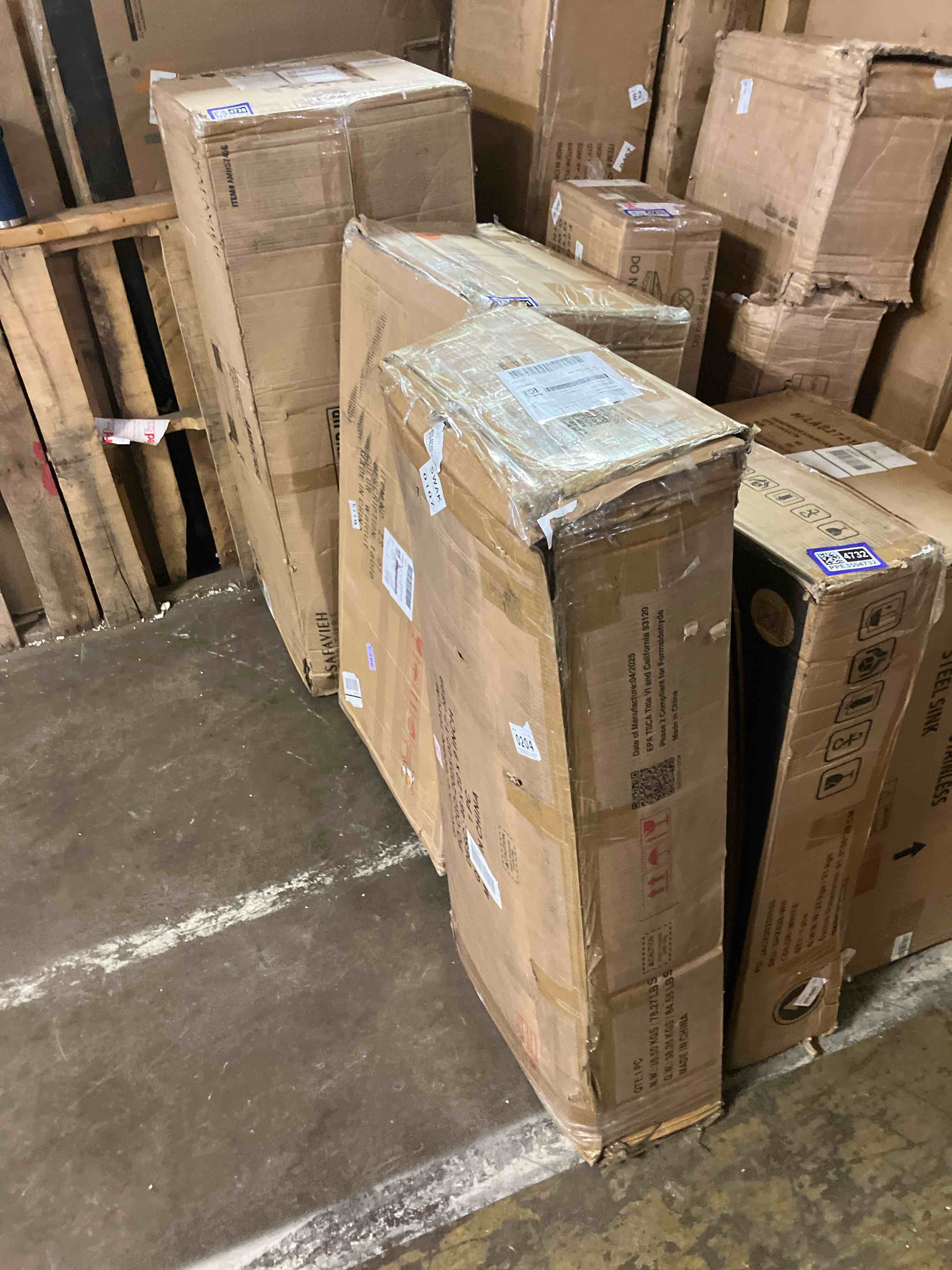 https://s3.amazonaws.com/lotting-images-prod/phillipi/PPE3504733_1758824310429.jpeg