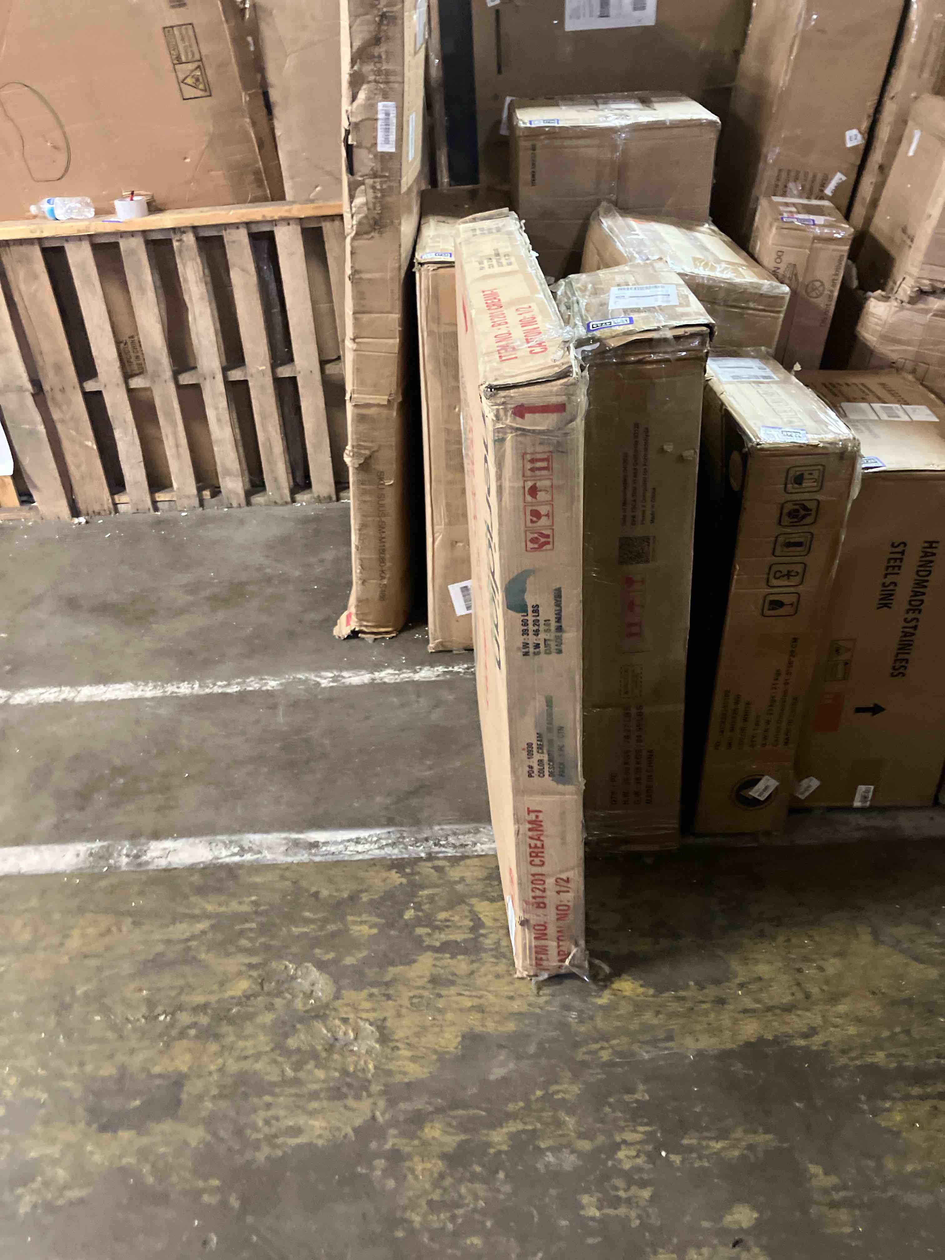 https://s3.amazonaws.com/lotting-images-prod/phillipi/PPE3504736_1758825183568.jpeg
