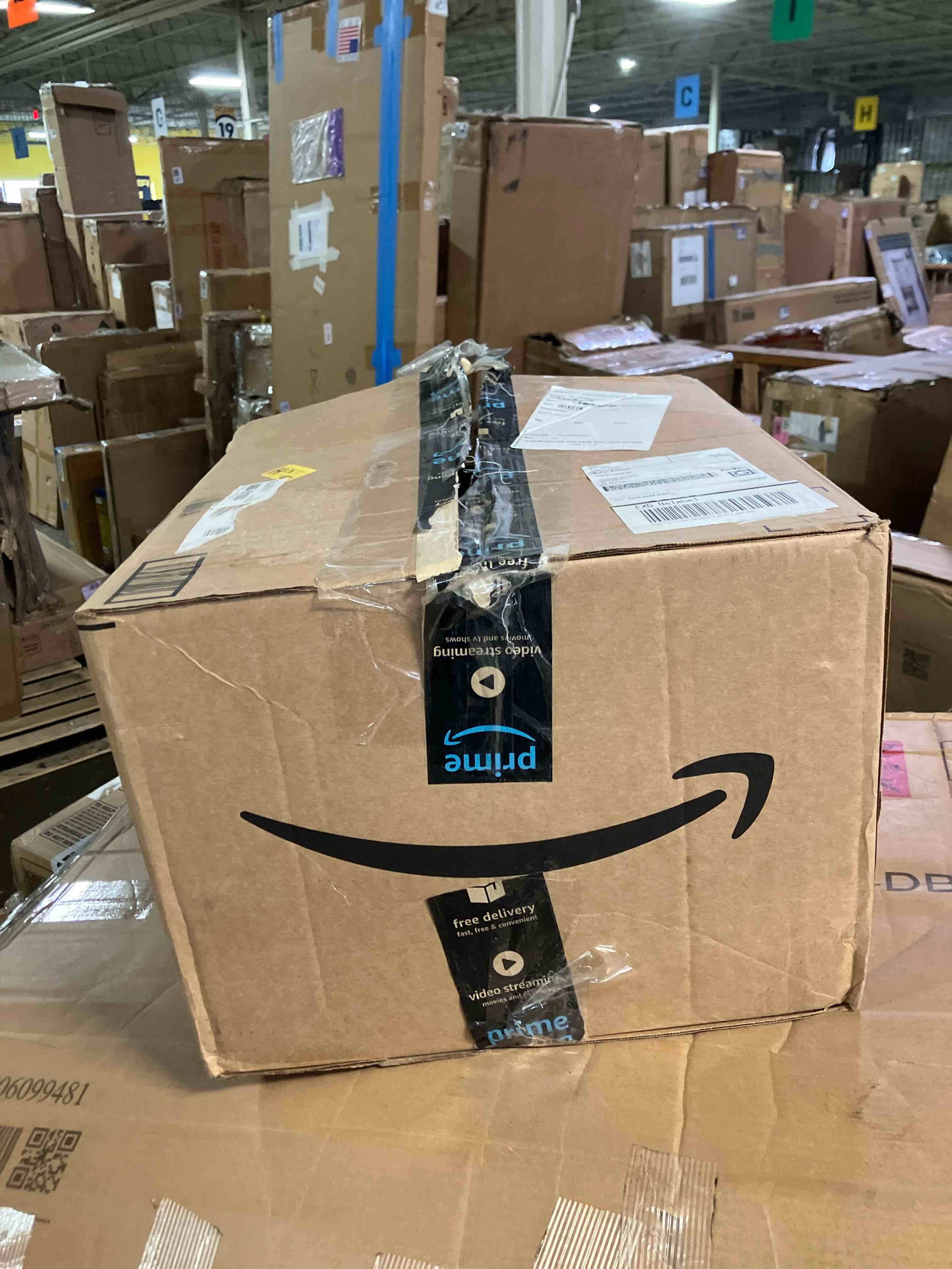 https://s3.amazonaws.com/lotting-images-prod/phillipi/PPE3504738_1758825621918.jpeg