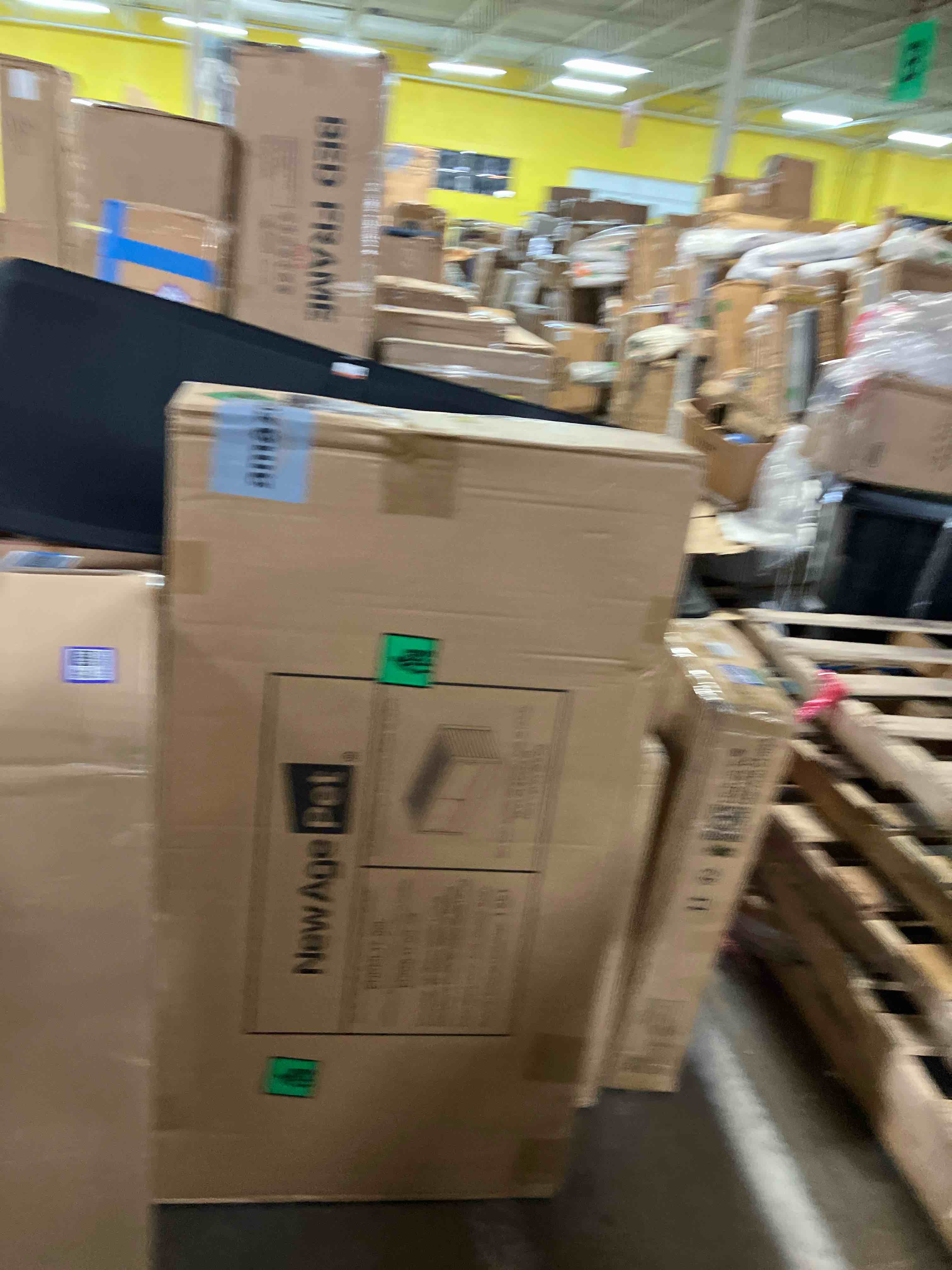 https://s3.amazonaws.com/lotting-images-prod/phillipi/PPE3504940_1758912466121.jpeg