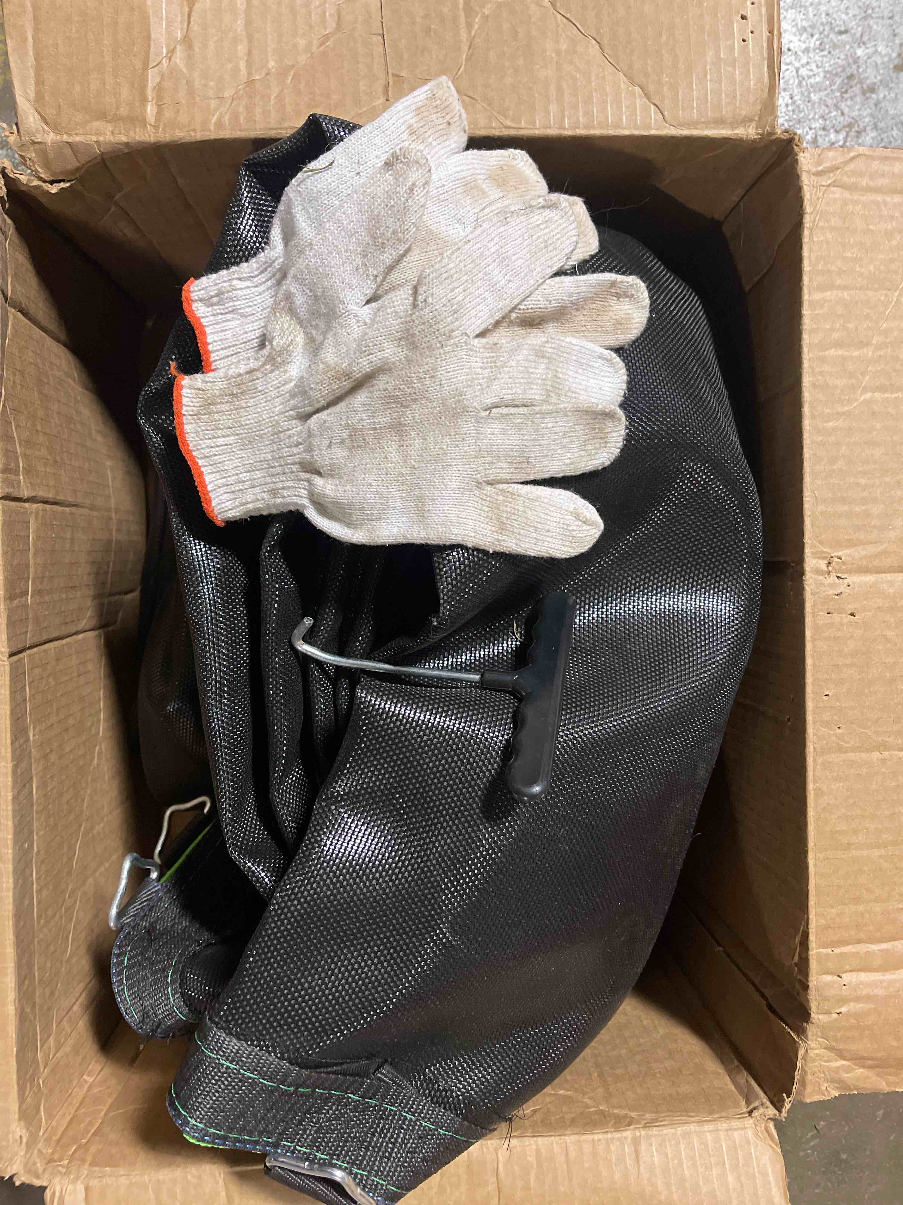https://s3.amazonaws.com/lotting-images-prod/phillipi/PPE3505542_1755176463904.jpeg