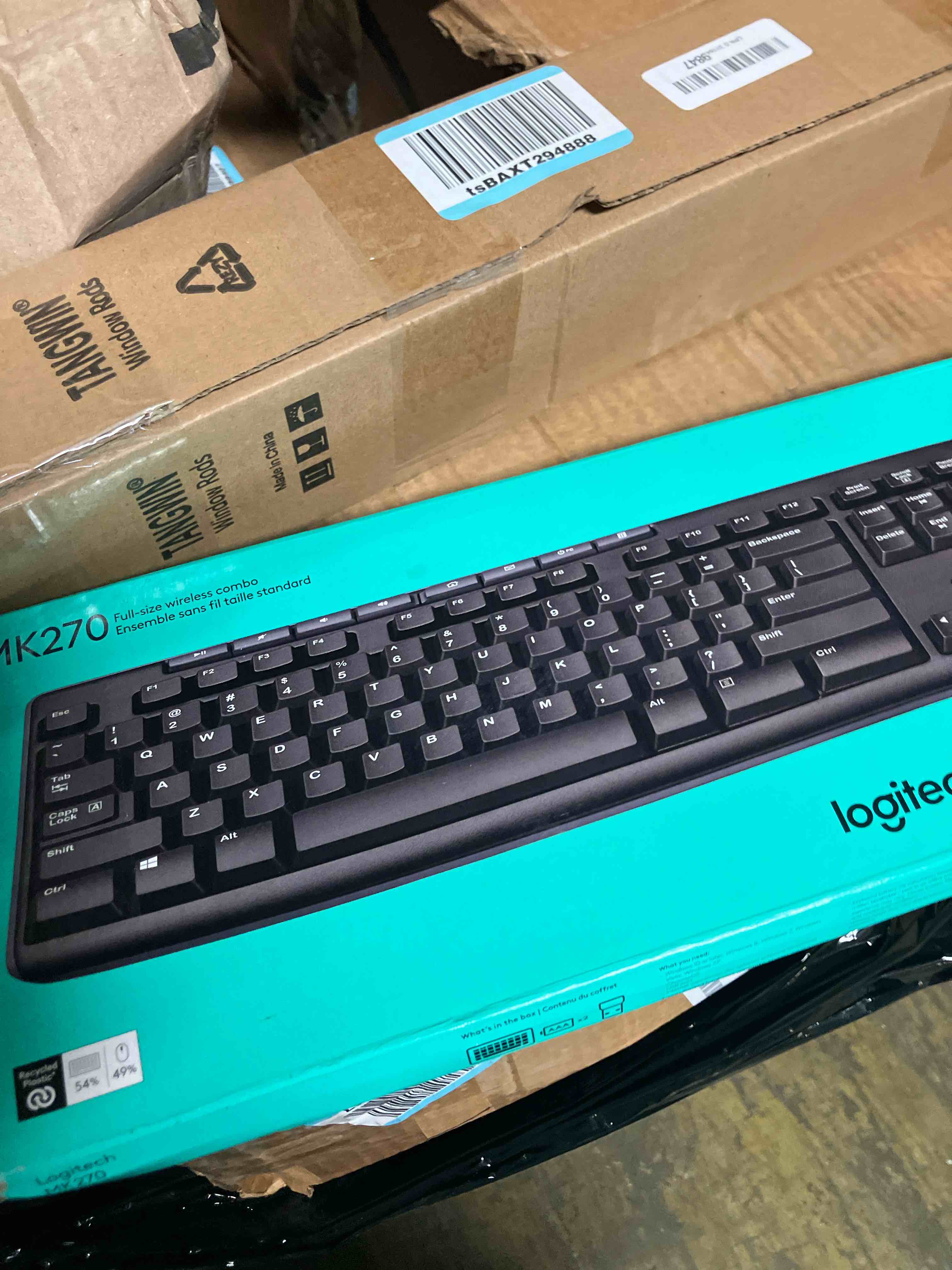 https://s3.amazonaws.com/lotting-images-prod/phillipi/PPE3505673_1755291220679.jpeg