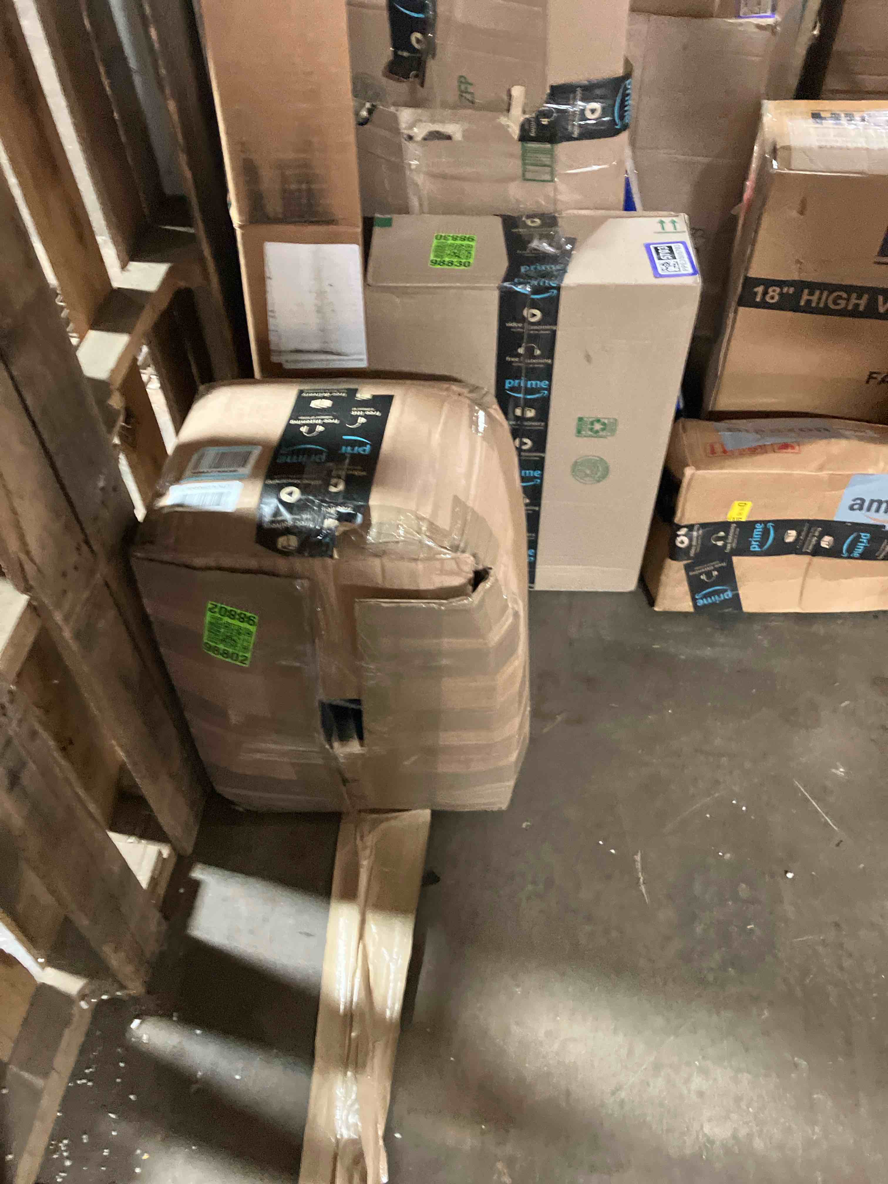 https://s3.amazonaws.com/lotting-images-prod/phillipi/PPE3505707_1755285676115.jpeg
