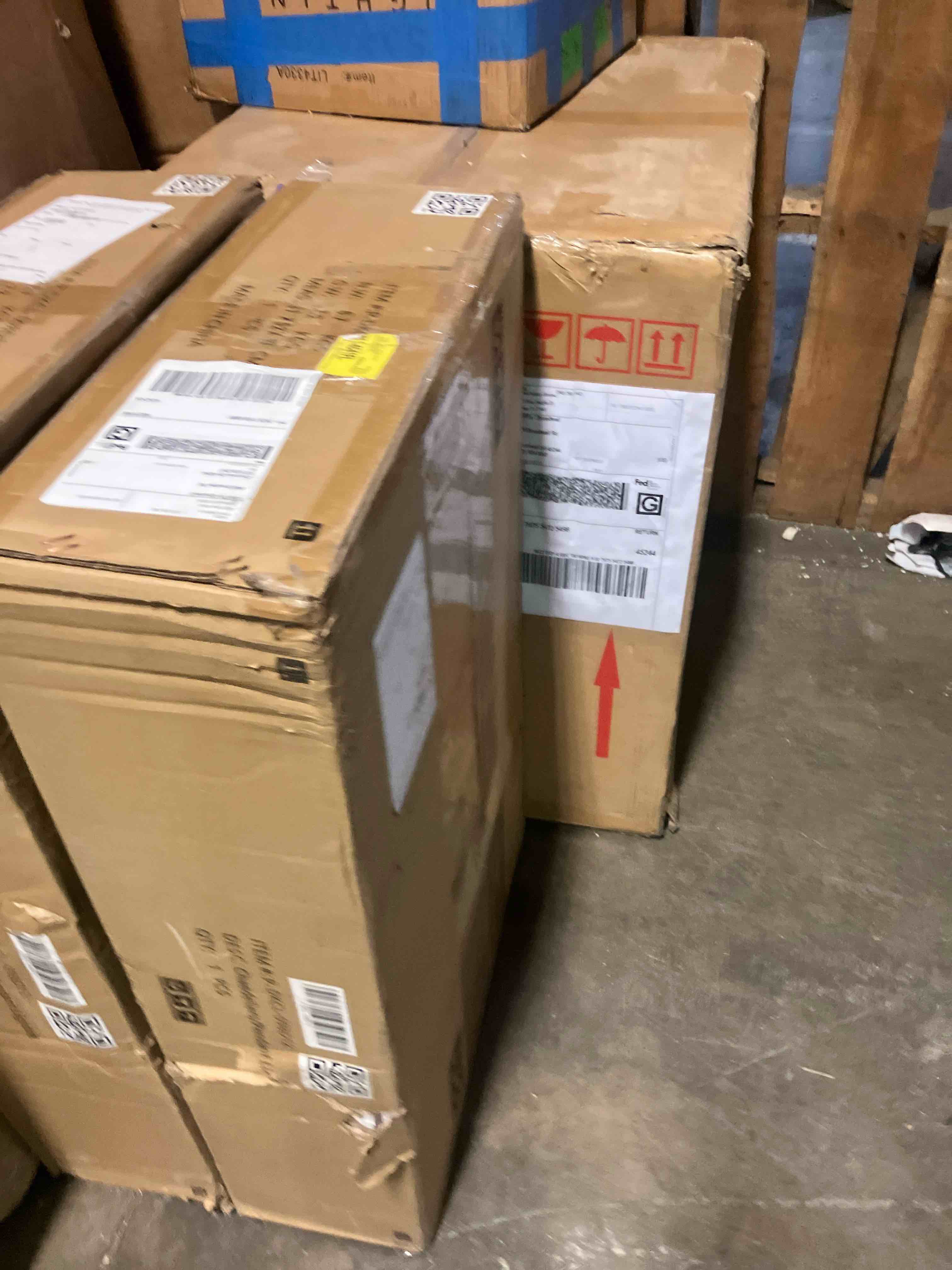 https://s3.amazonaws.com/lotting-images-prod/phillipi/PPE3505909_1757698216893.jpeg